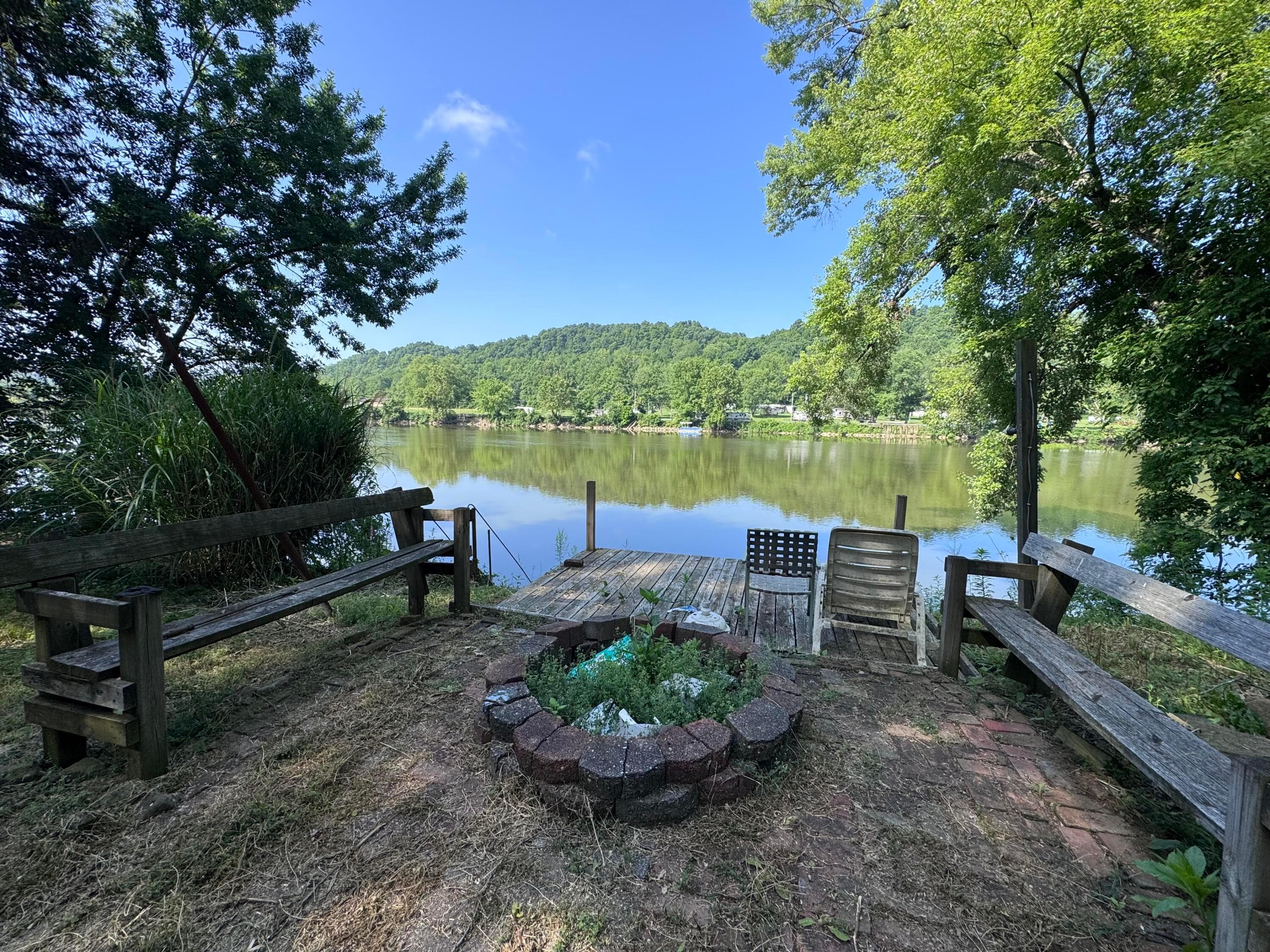 10445 S River Road, Mcconnelsville, OH 43756