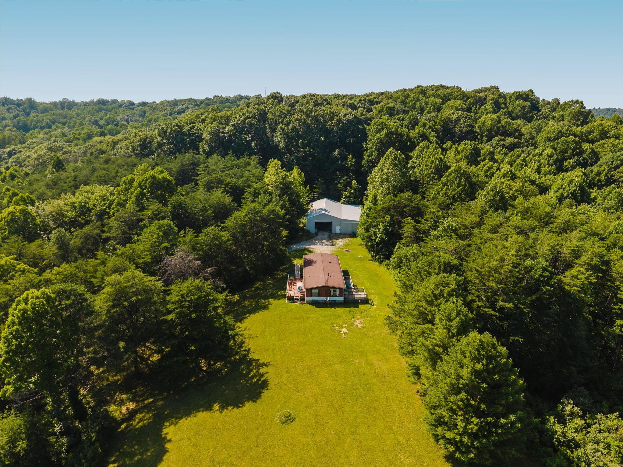 27284 State Route 180, Rockbridge, OH 43149