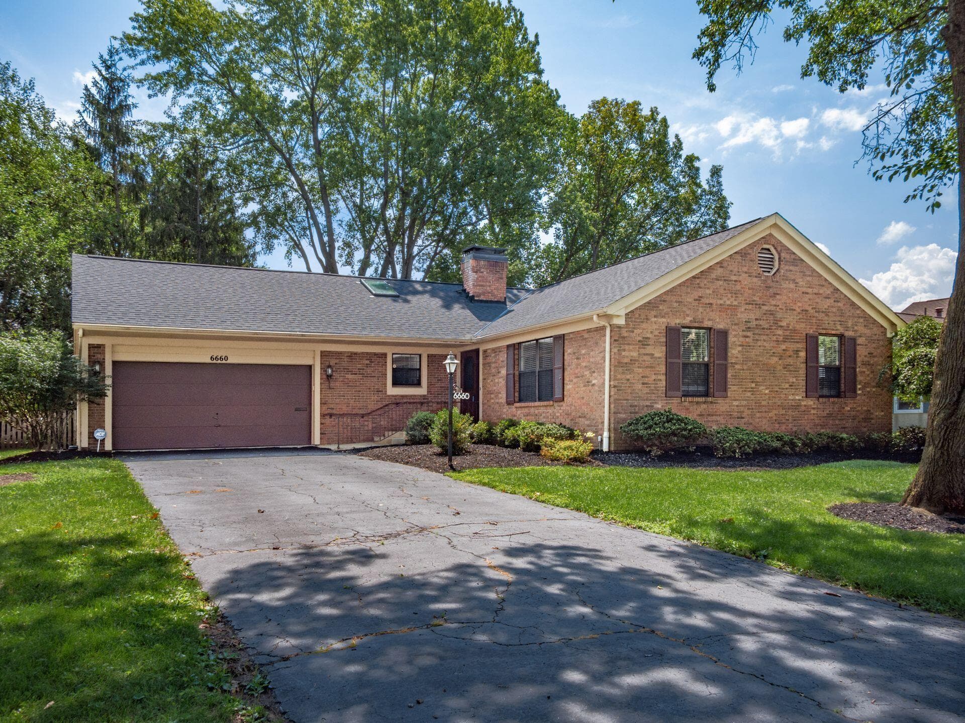 6660 Hayhurst Street, Worthington, OH 43085