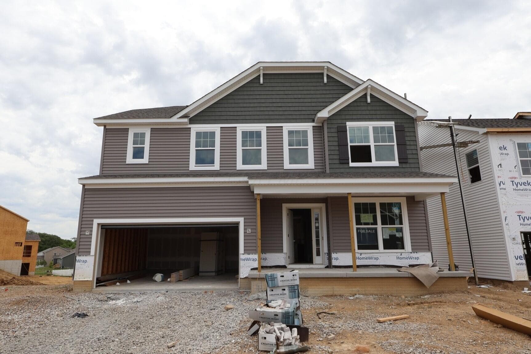 4594 Pinnacle Quarry Drive, Grove City, OH 43123