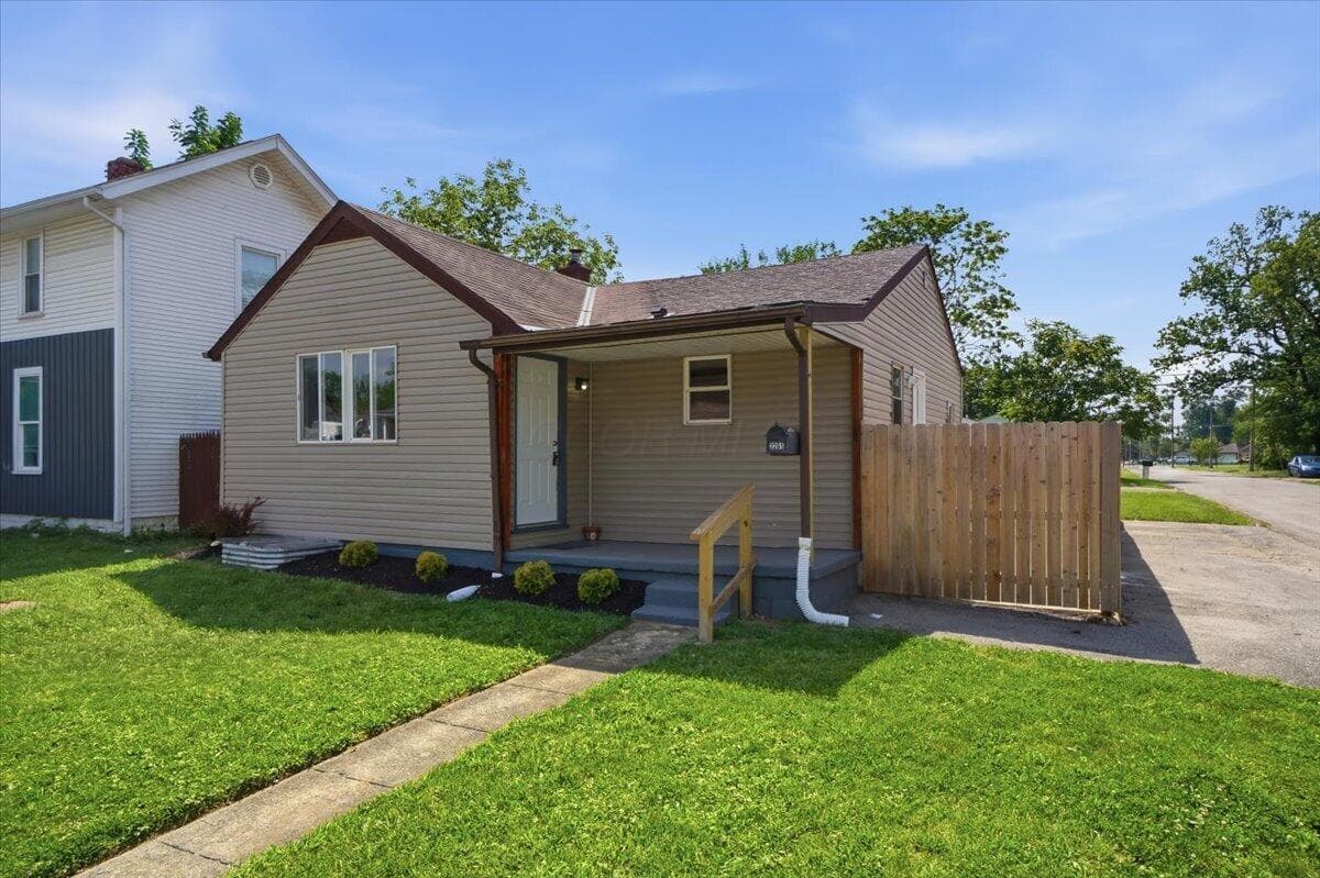 2261 Hamilton Avenue, Columbus, OH 43211