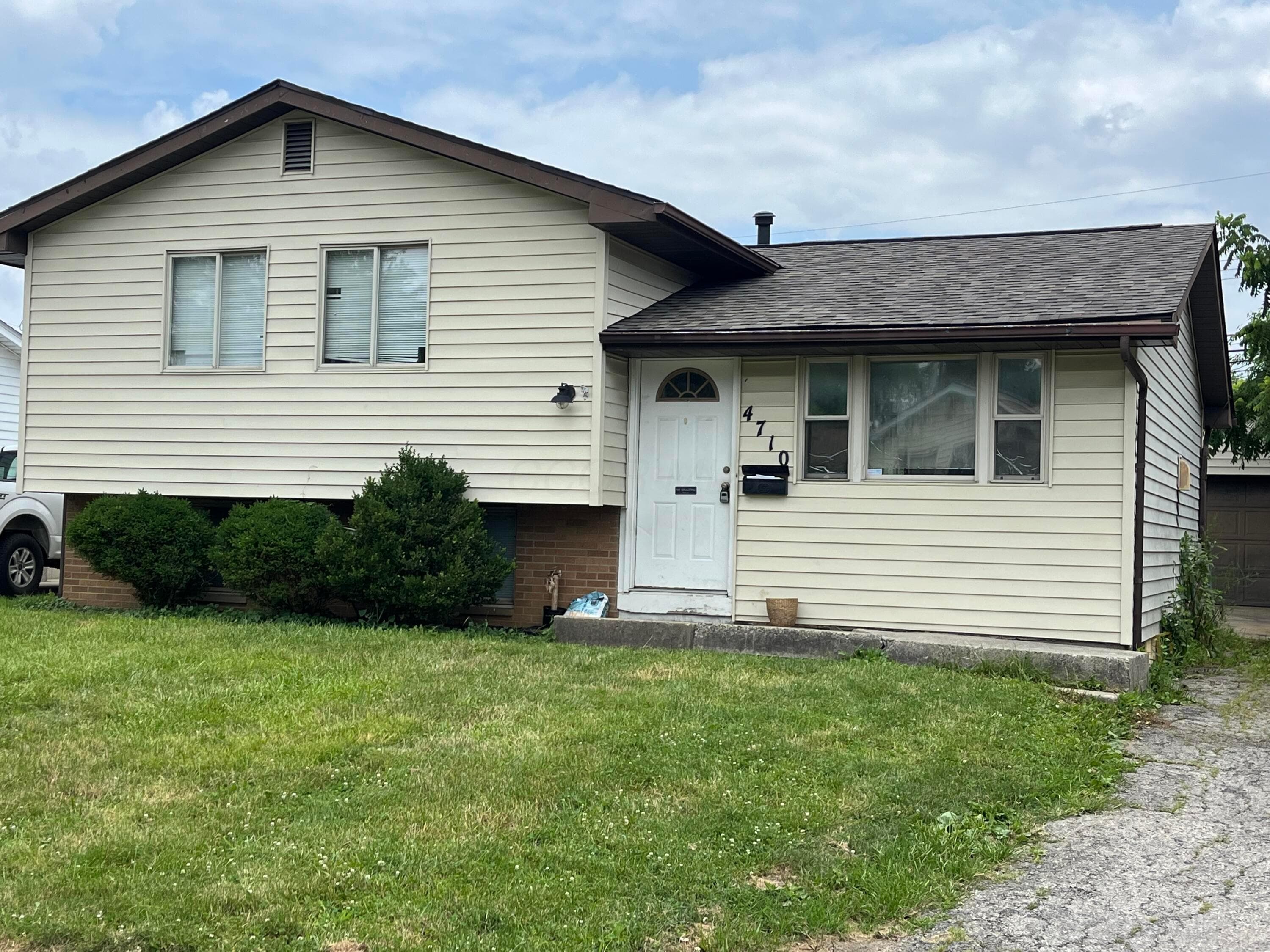 4710 Larkhall Lane, Columbus, OH