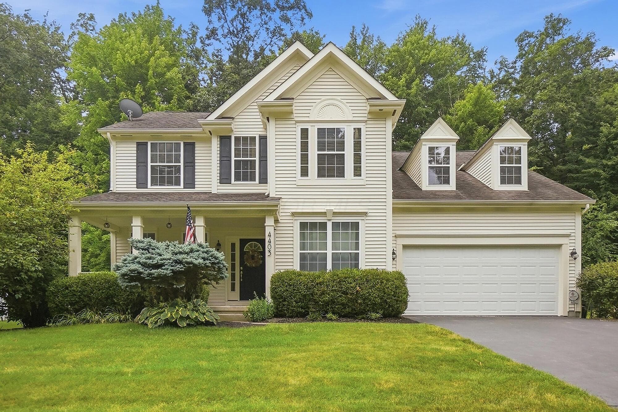 4403 Wooded Nook Drive, New Albany, OH 43054
