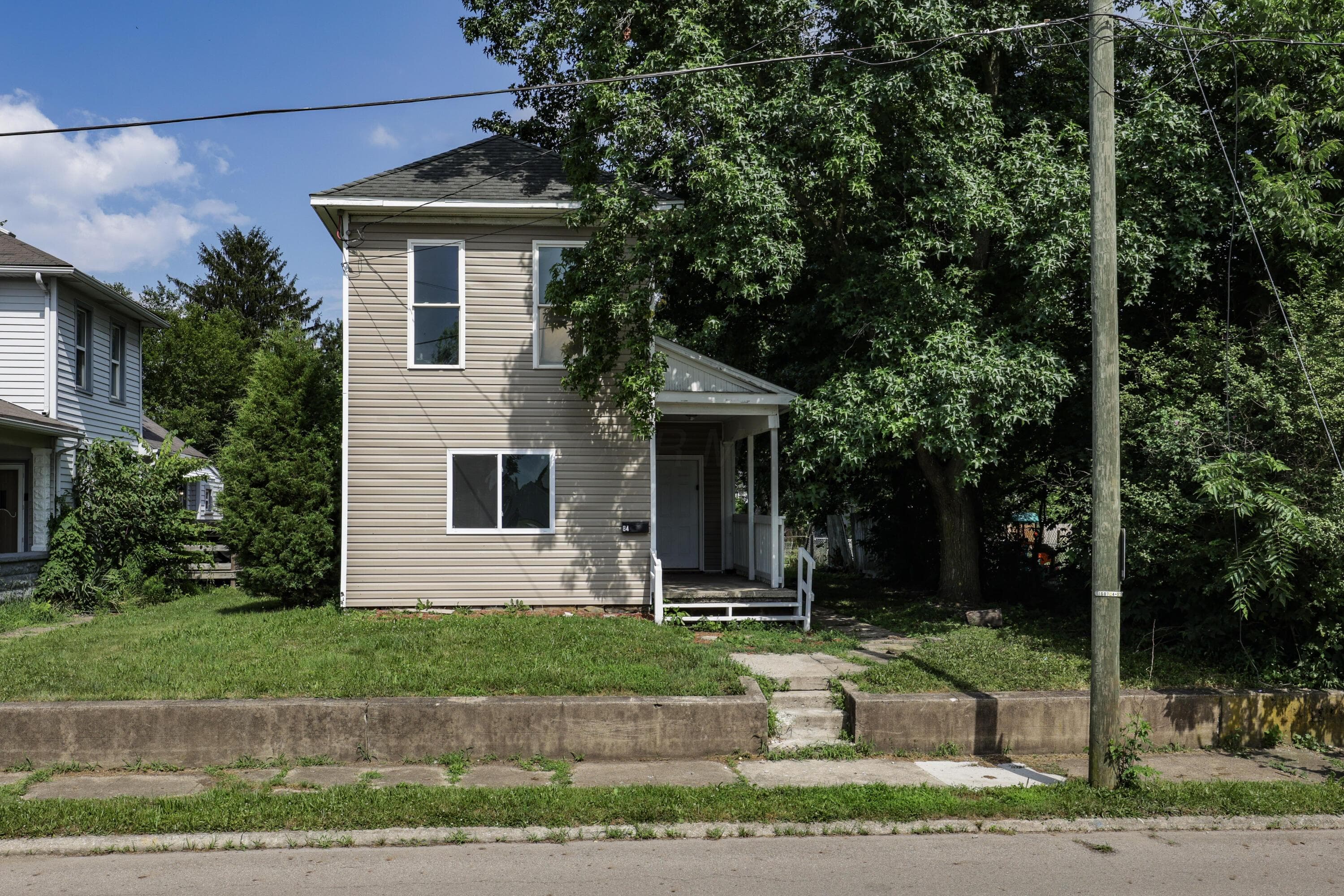 84 Curtis Avenue, Newark, OH