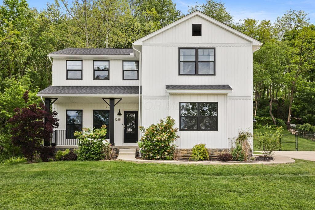 1285 Bluejack Lane, Heath, OH 43056