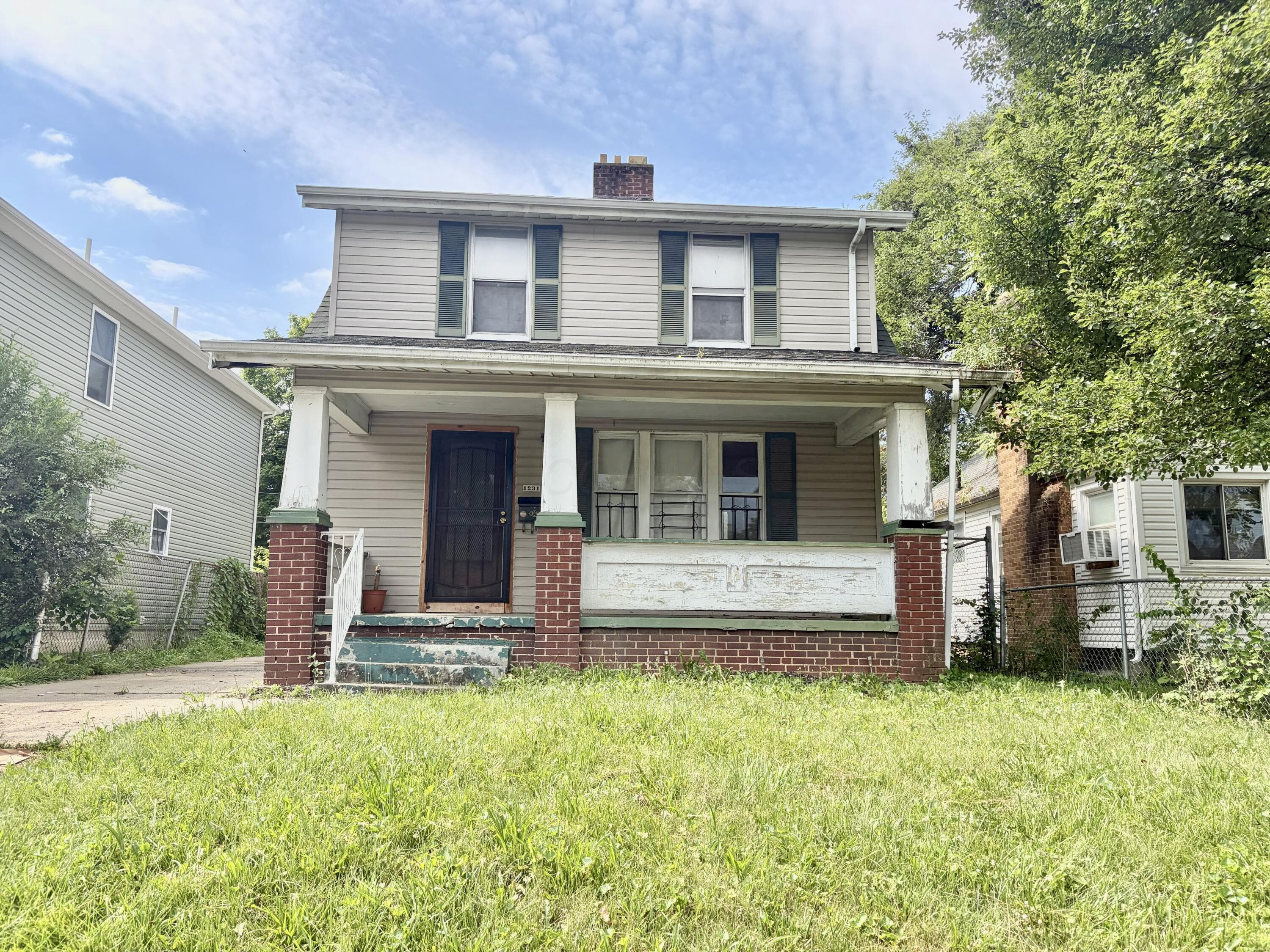 1231 E 20th Avenue, Columbus, OH 43211