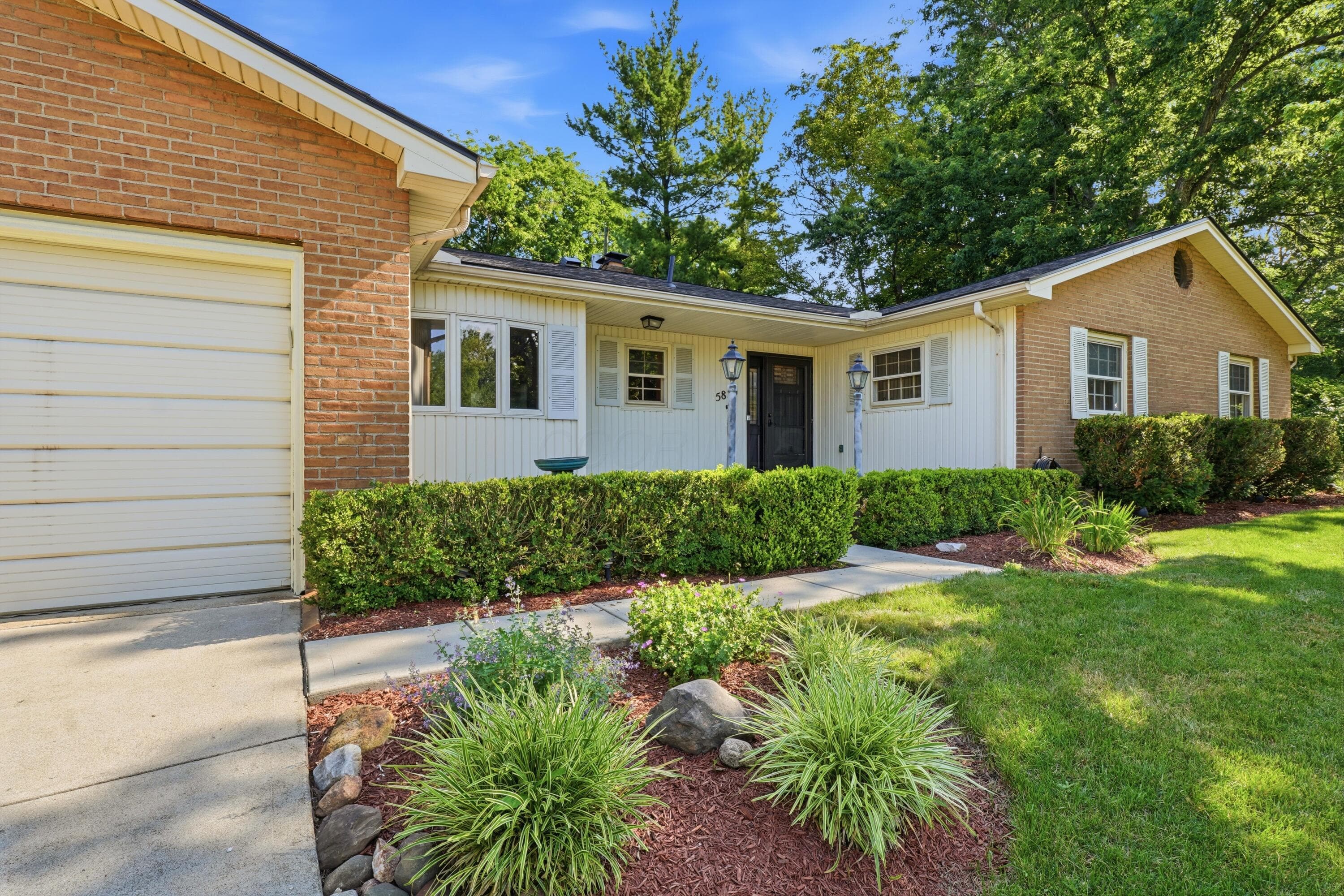 5820 Stoney Creek Court, Columbus, OH 43235