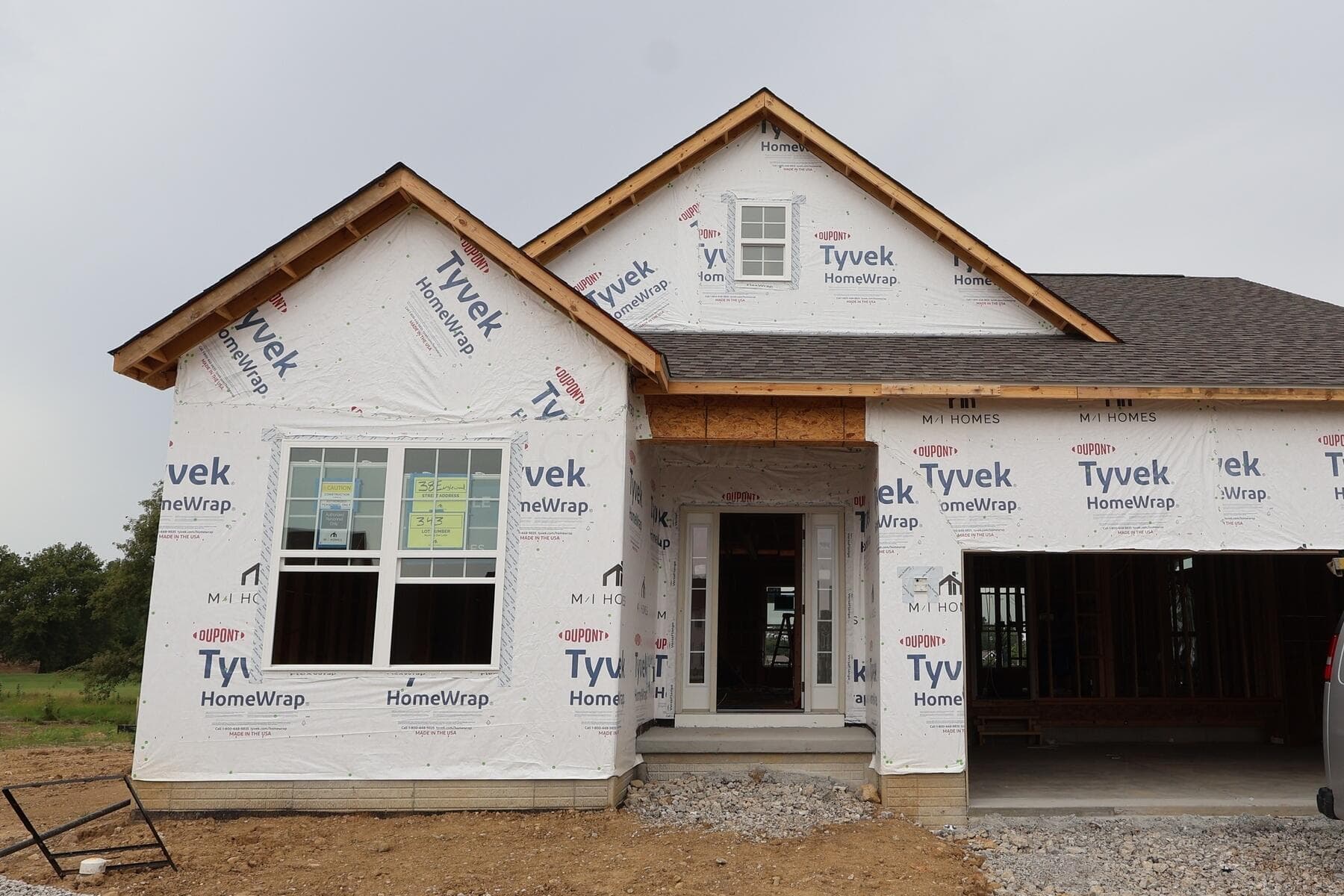 38 Englewood Drive, Commercial Point, OH 43116