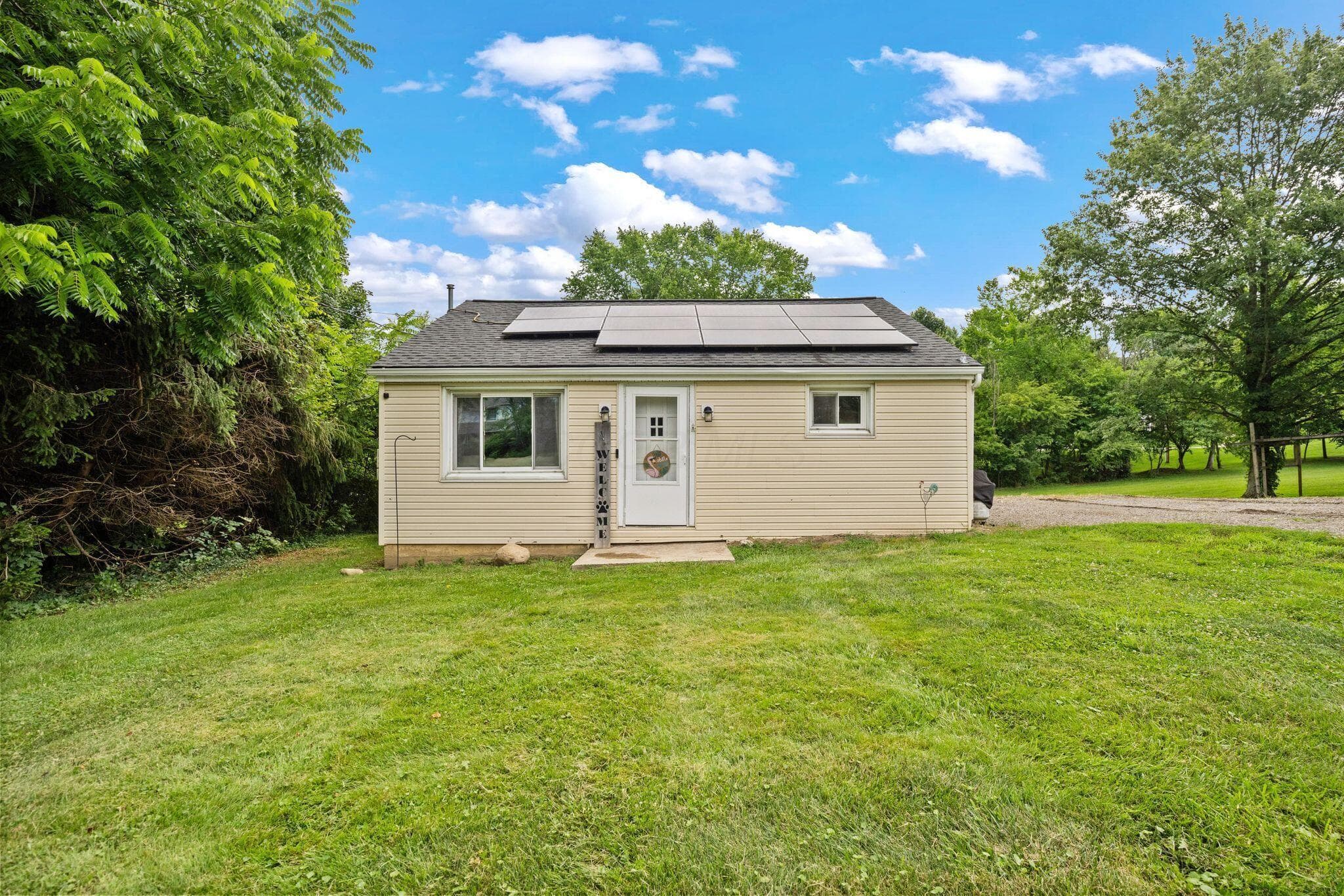 1722 Blue Jay Road, Heath, OH 43056