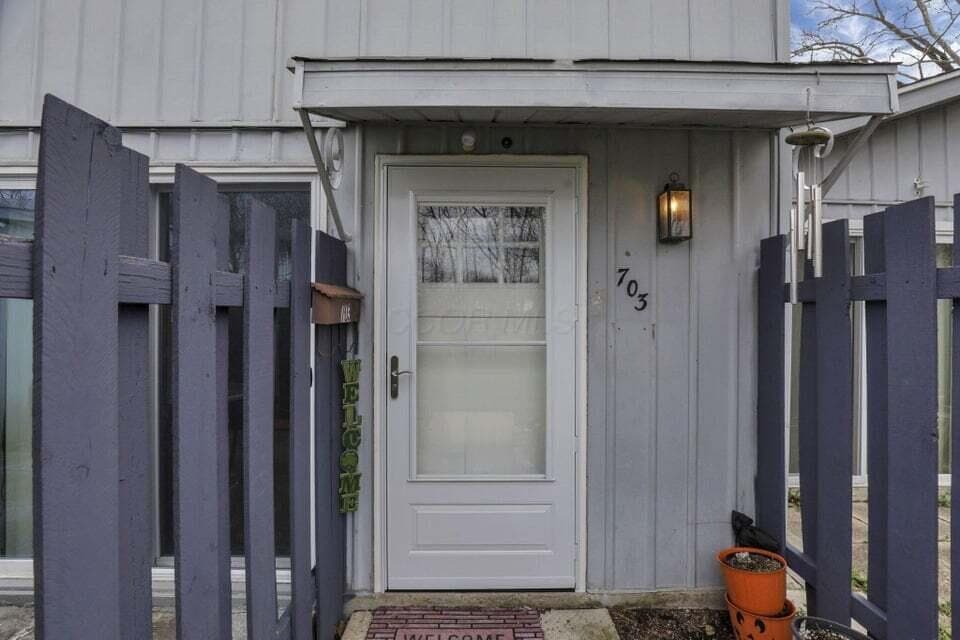 703 Cherry Hollow Road #B, Columbus, OH 43228