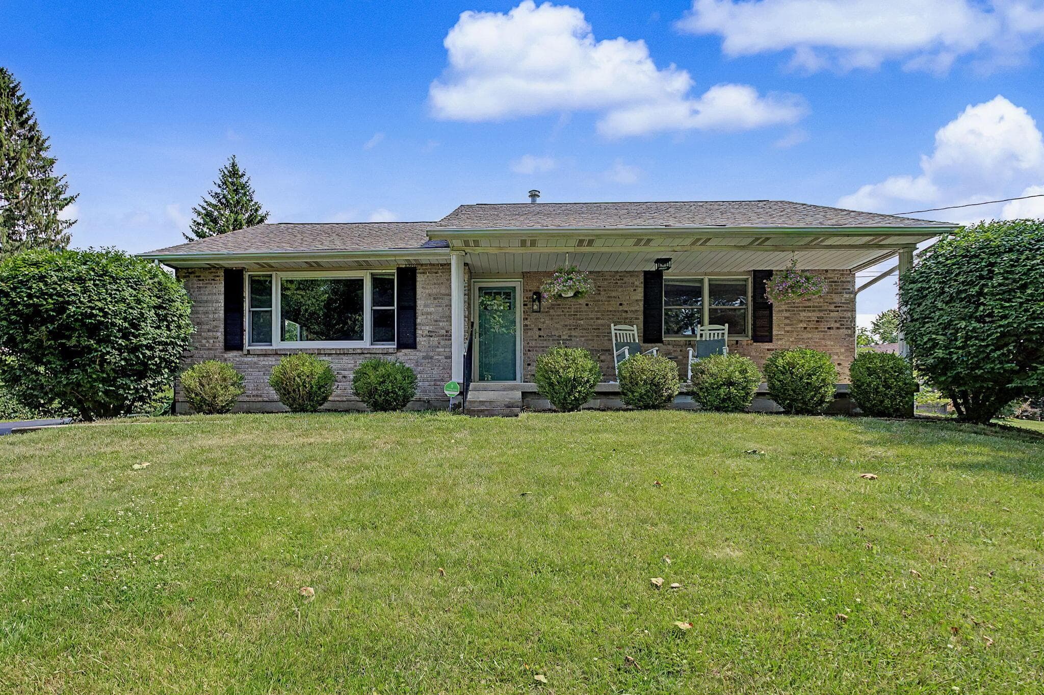 2850 Locust Drive, Springfield, OH 45504