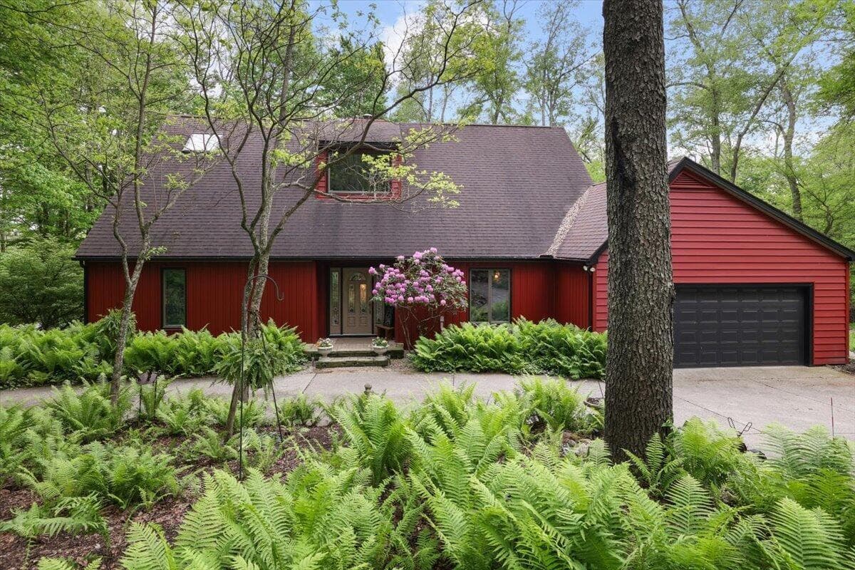 261 Fern Hill Drive, Granville, OH 43023