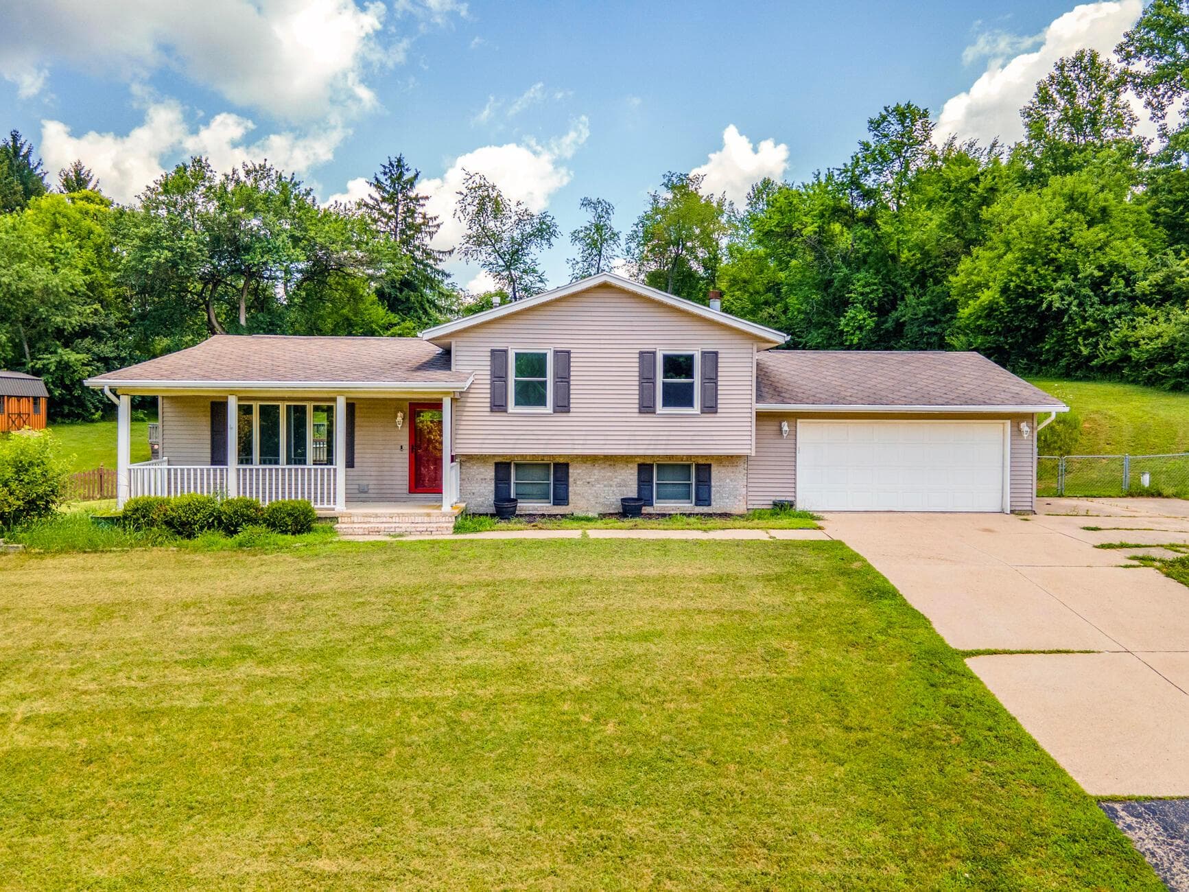 746 Spring Falls Avenue, Springfield, OH