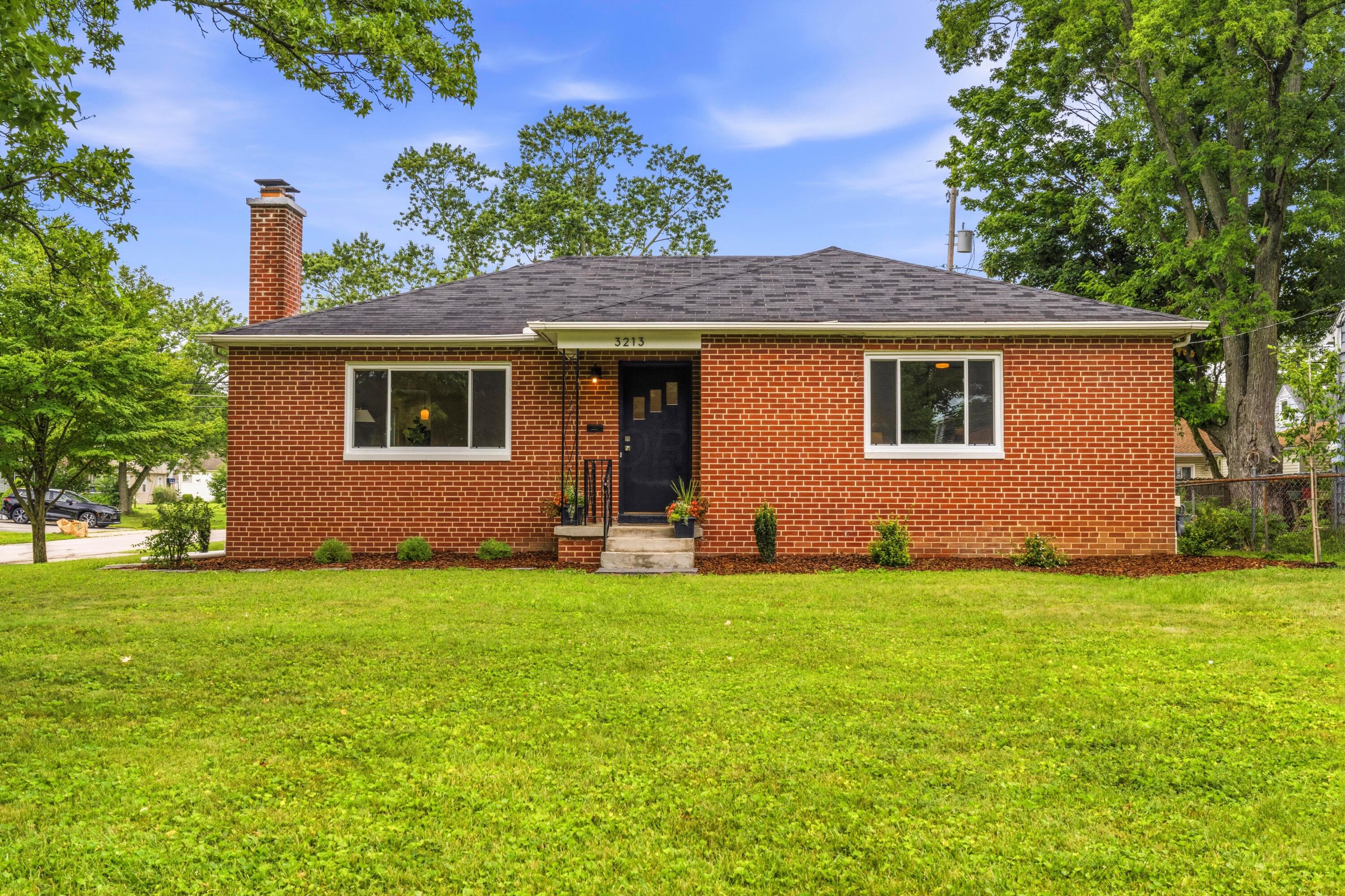 3213 Mountview Road, Upper Arlington, OH