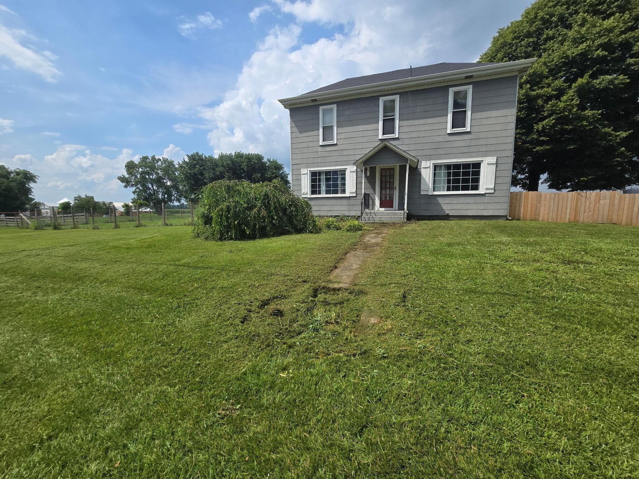 8136 Cincinnati Zanesville Road SW, Amanda, OH 43102