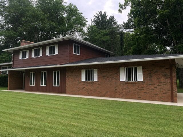 157 Spring Valley Drive SW, Granville, OH 43023