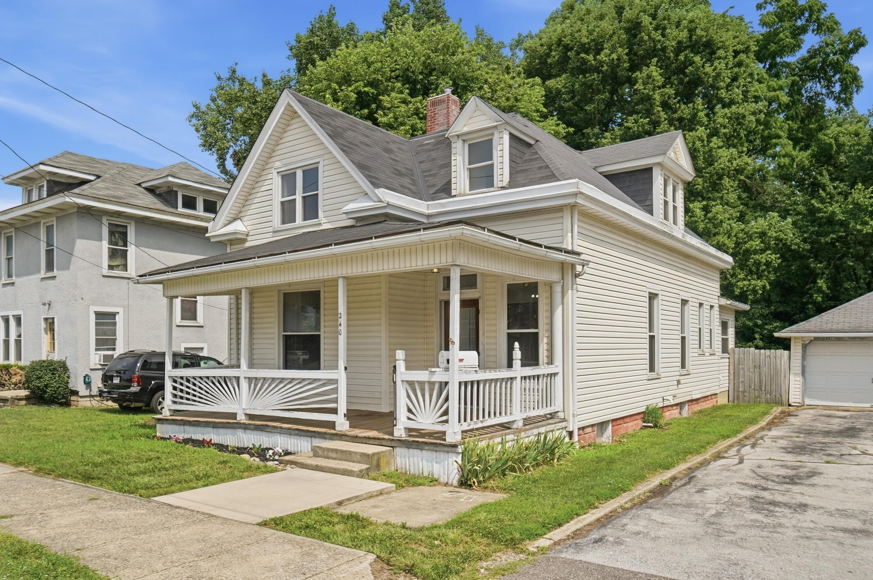 240 E Main Street, West Jefferson, OH 43162