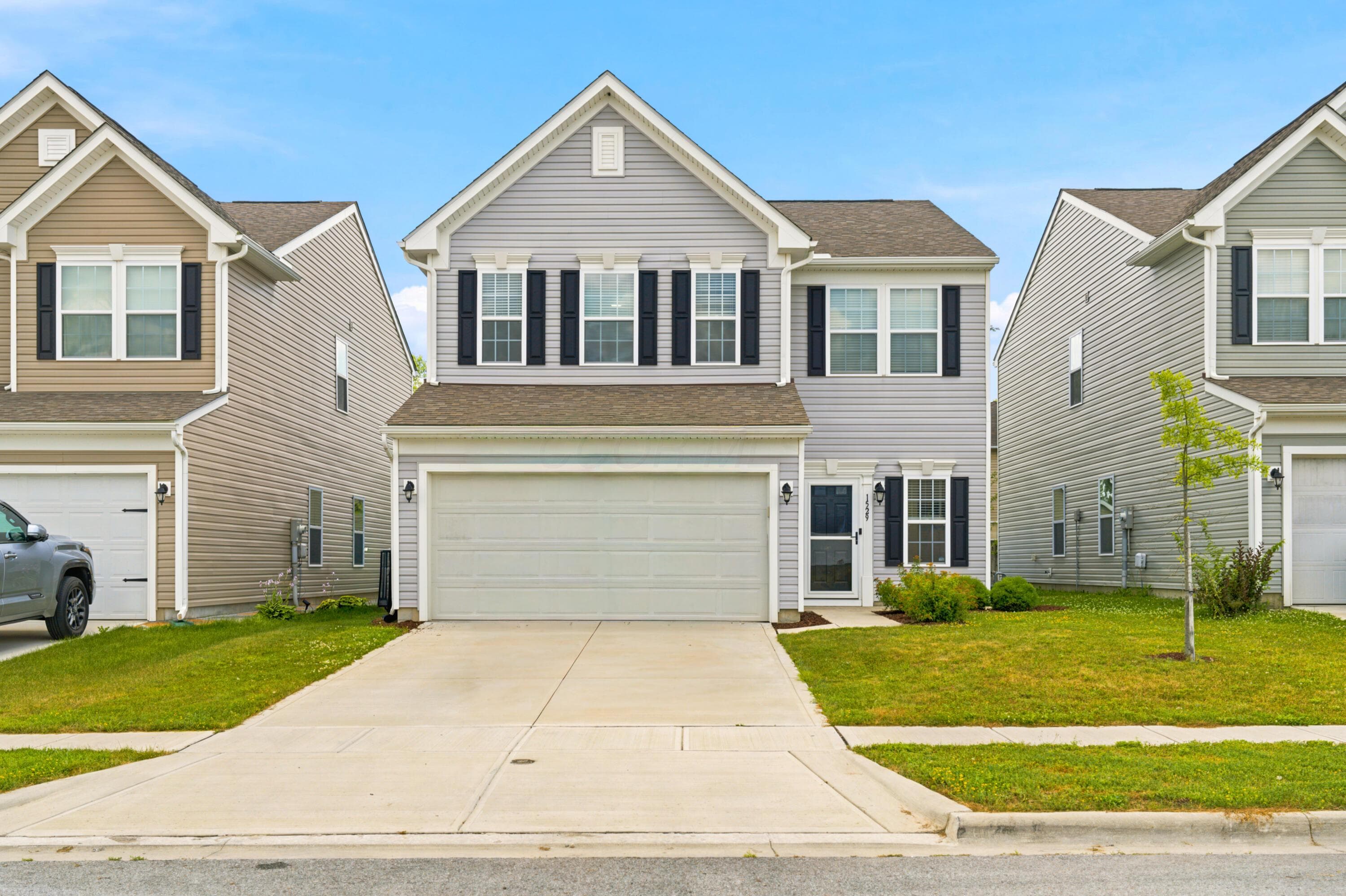 1529 Lewes Castle Drive, Grove City, OH 43123