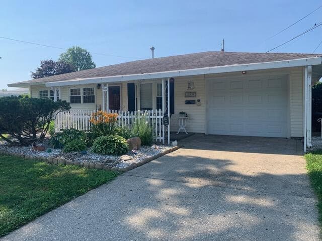 211 Walden Road, Heath, OH 43056