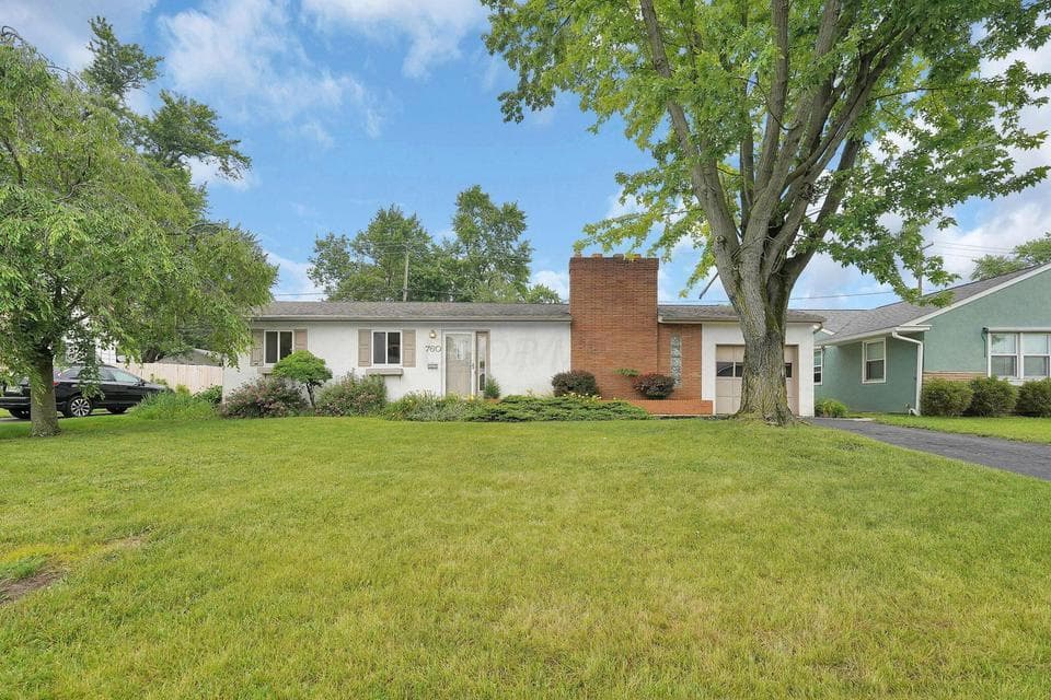 760 Drummond Court, Columbus, OH 43214