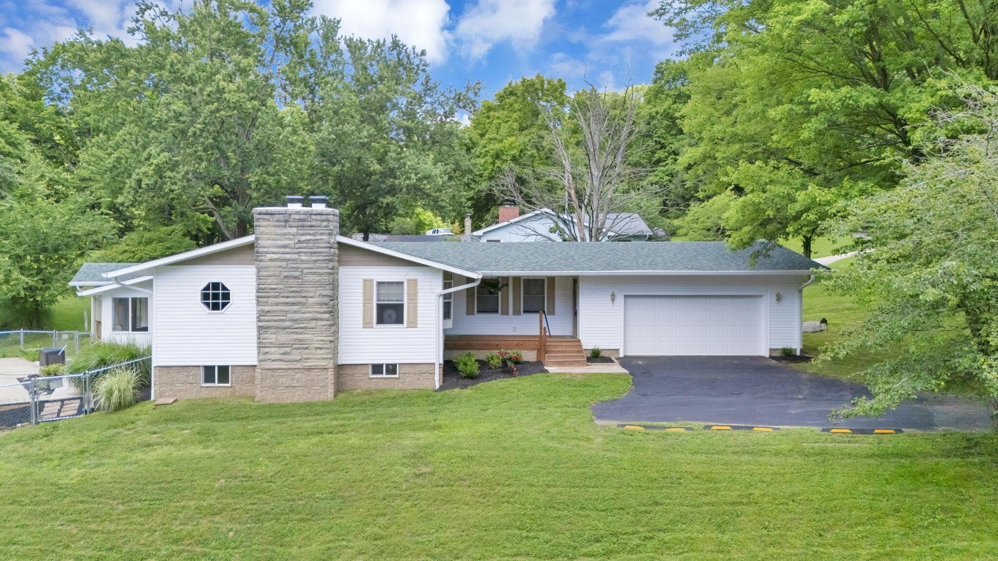 1401 N High Street, Lancaster, OH 43130