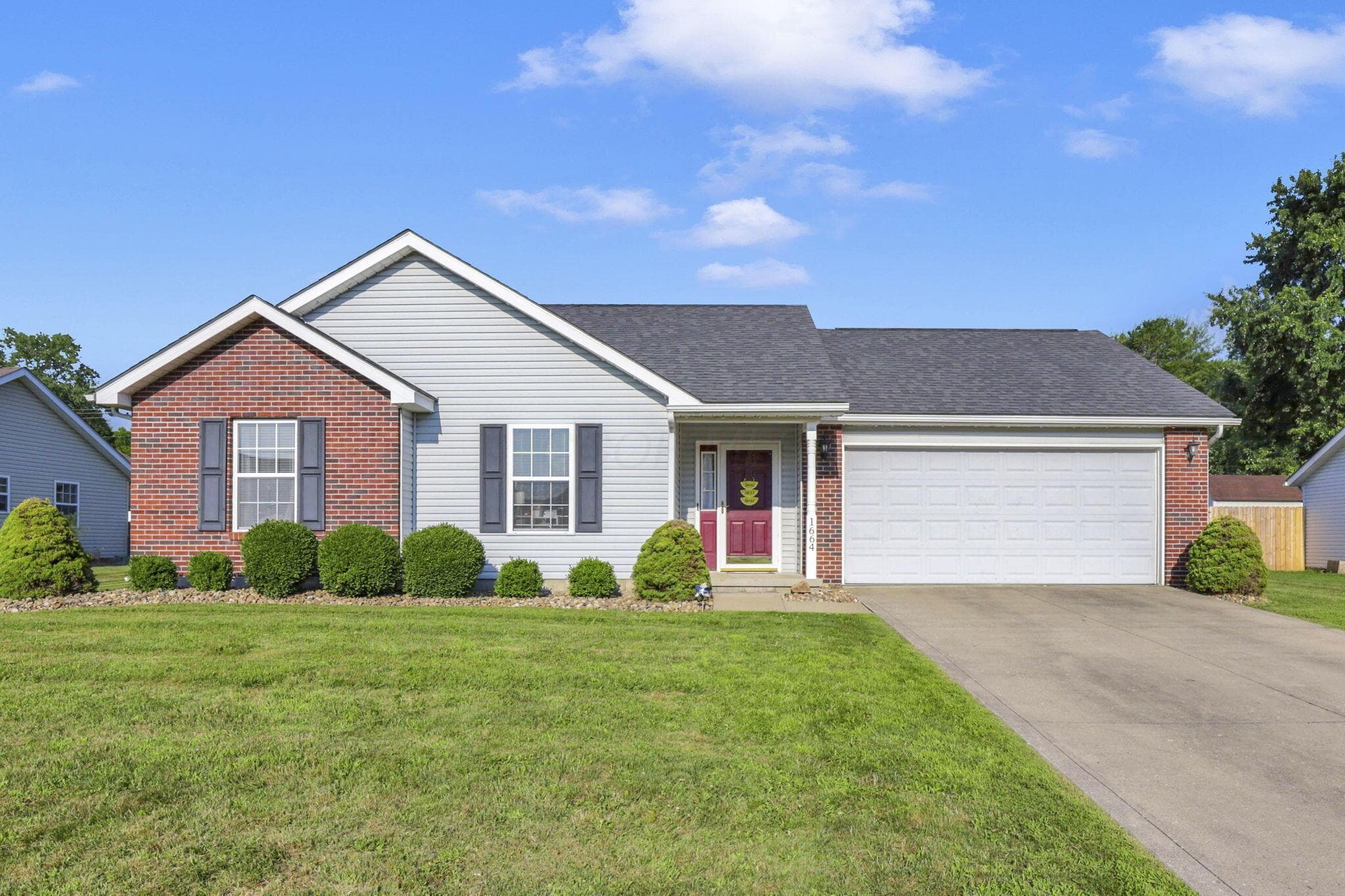 1664 Lewie Drive, Newark, OH
