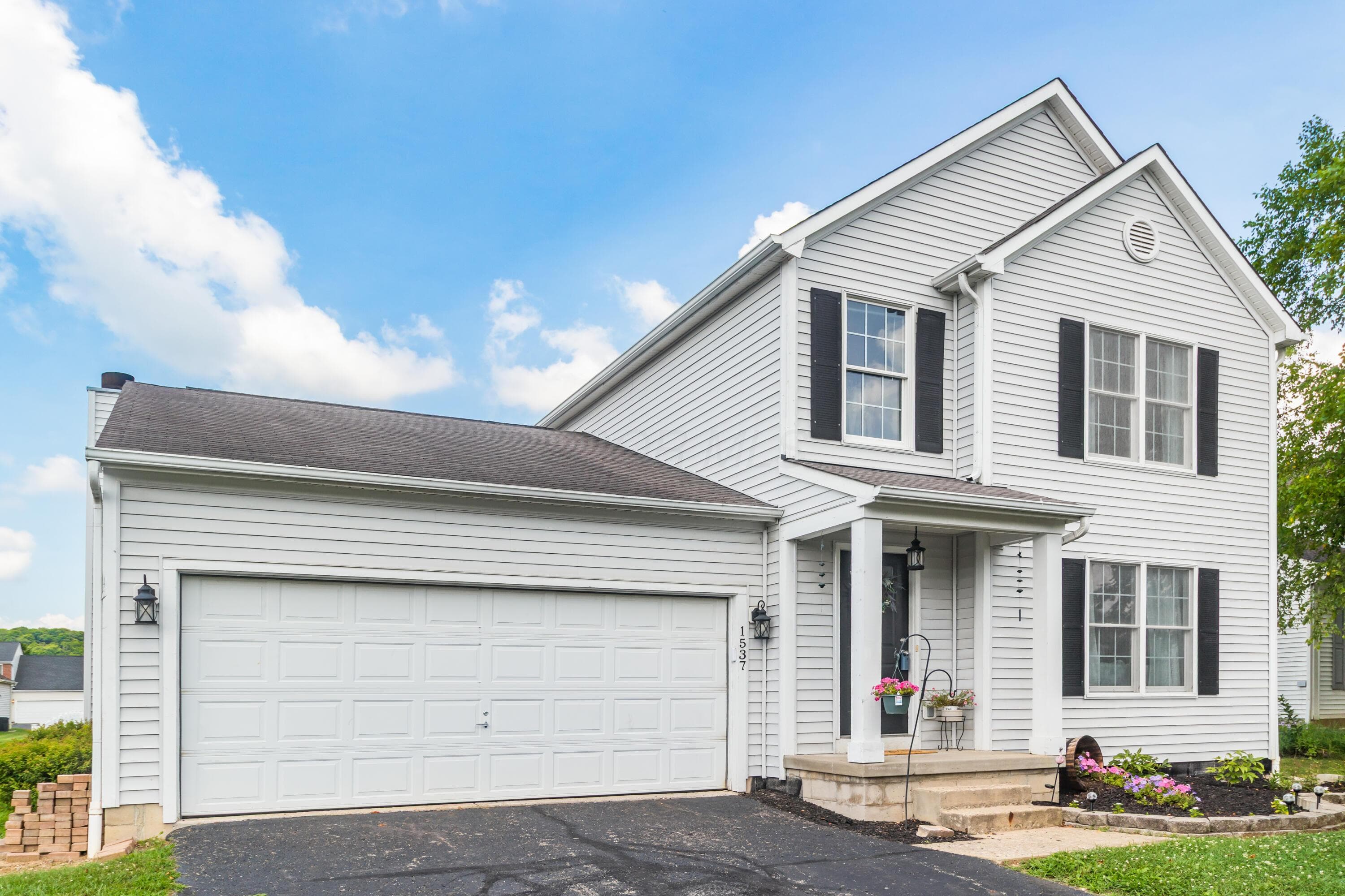 1537 Mallard Circle E, Newark, OH