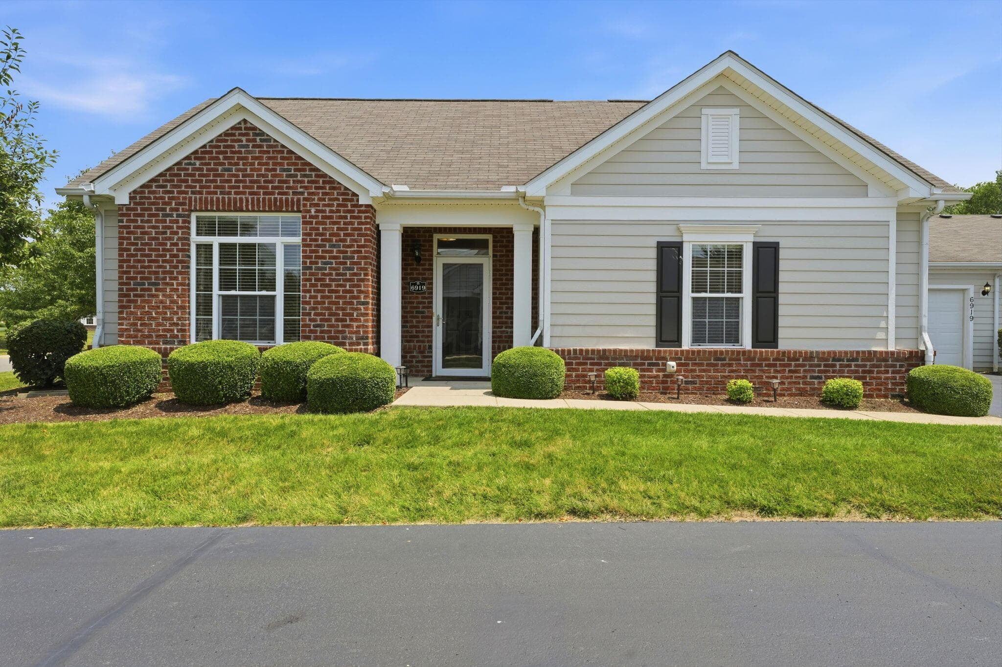 6919 Rothwell Street #4, New Albany, OH 43054