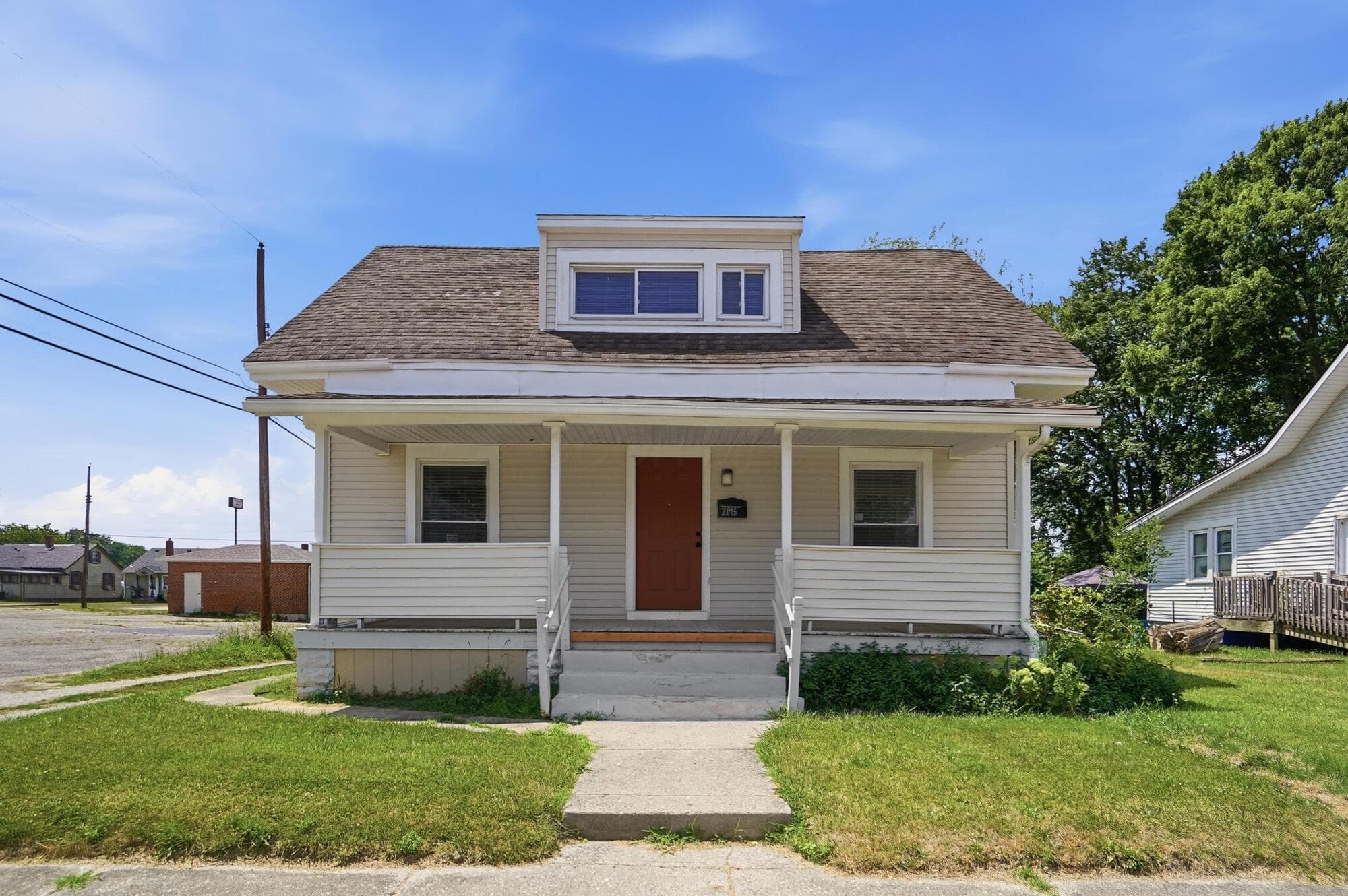 2015 Clifton Avenue, Springfield, OH 45505