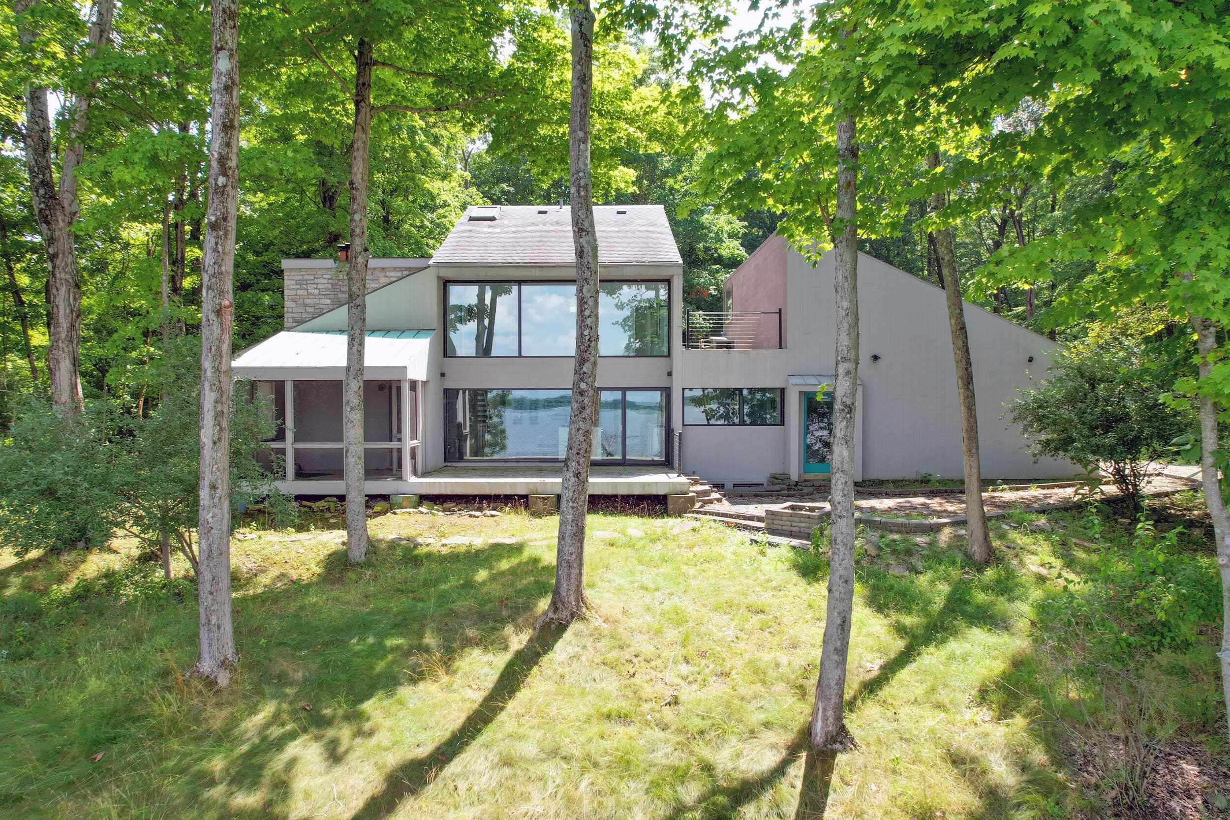 8333 W Shore Drive, Westerville, OH 43082