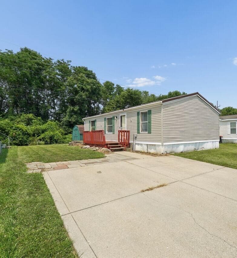 1100 Thornwood Drive #102, Heath, OH 43056