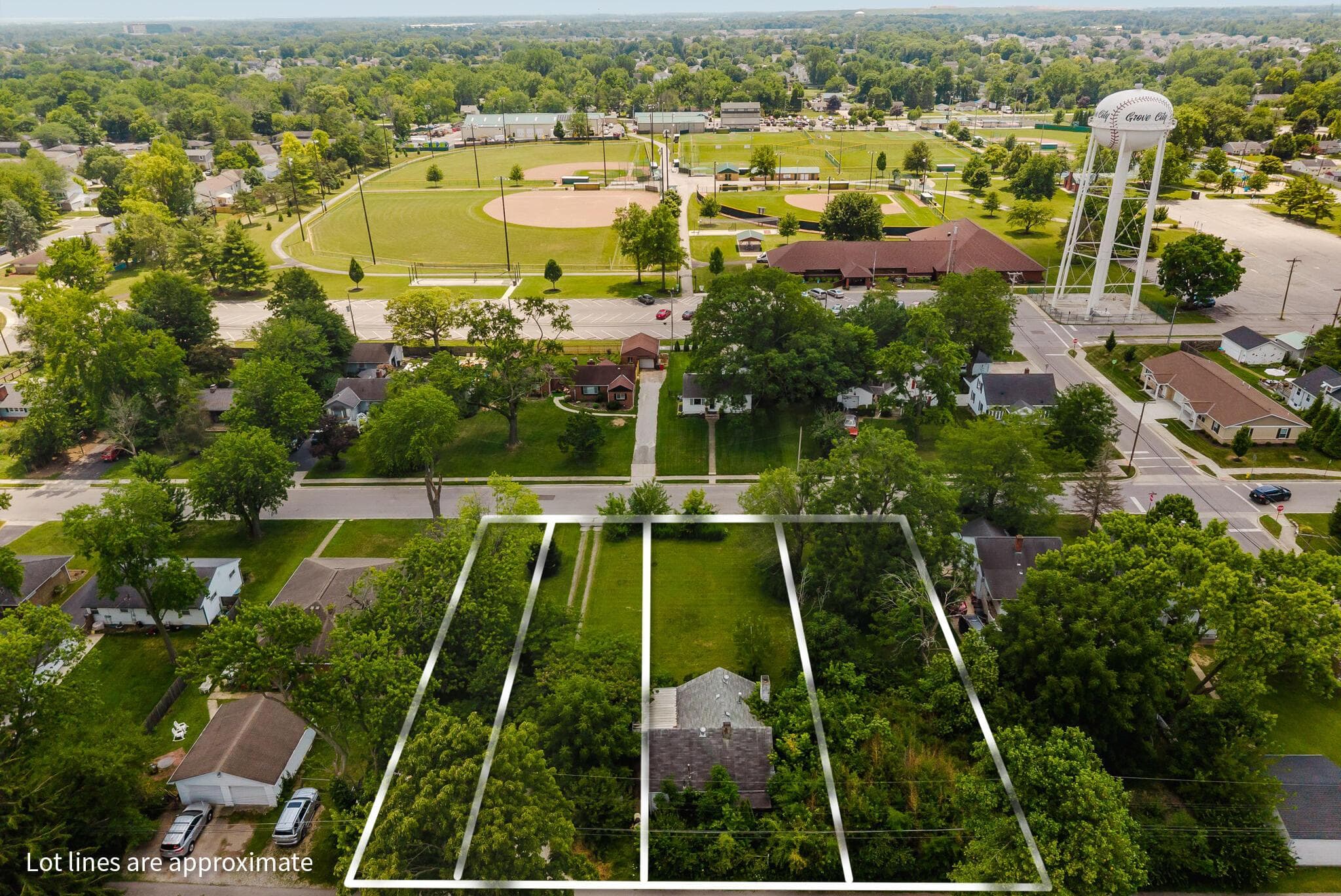3328 Woodlawn Avenue, Grove City, OH 43123