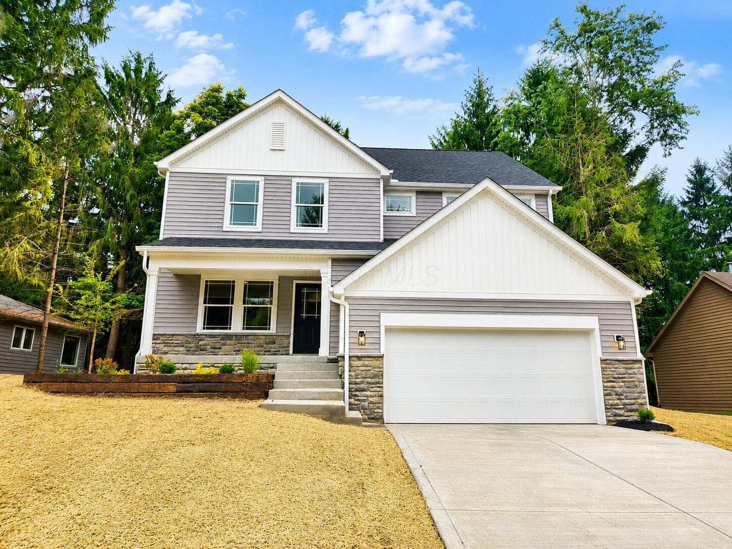 1612 Whispering Pine Lane, Bellefontaine, OH 43311
