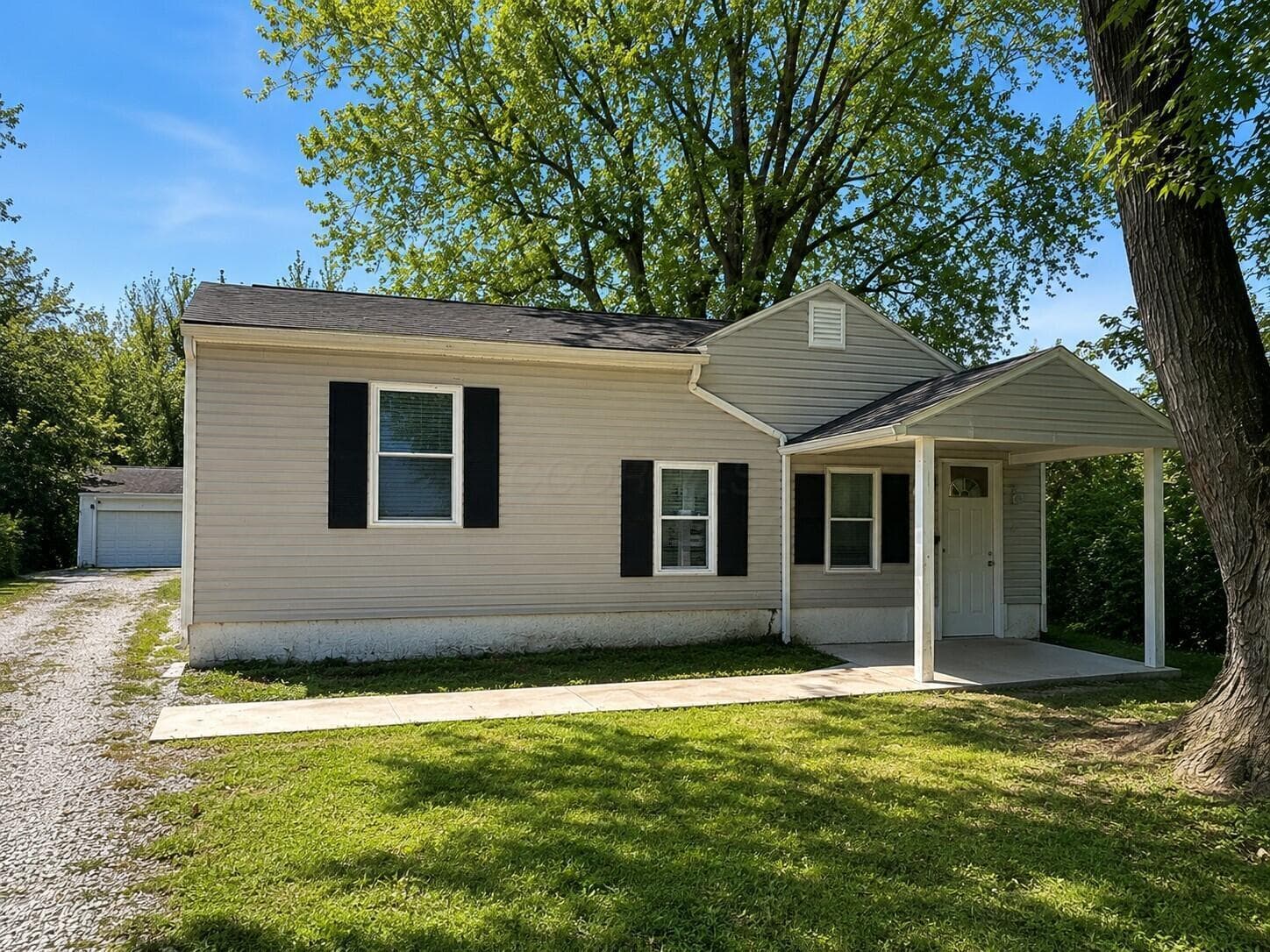 3543 E Deshler Avenue, Columbus, OH 43227