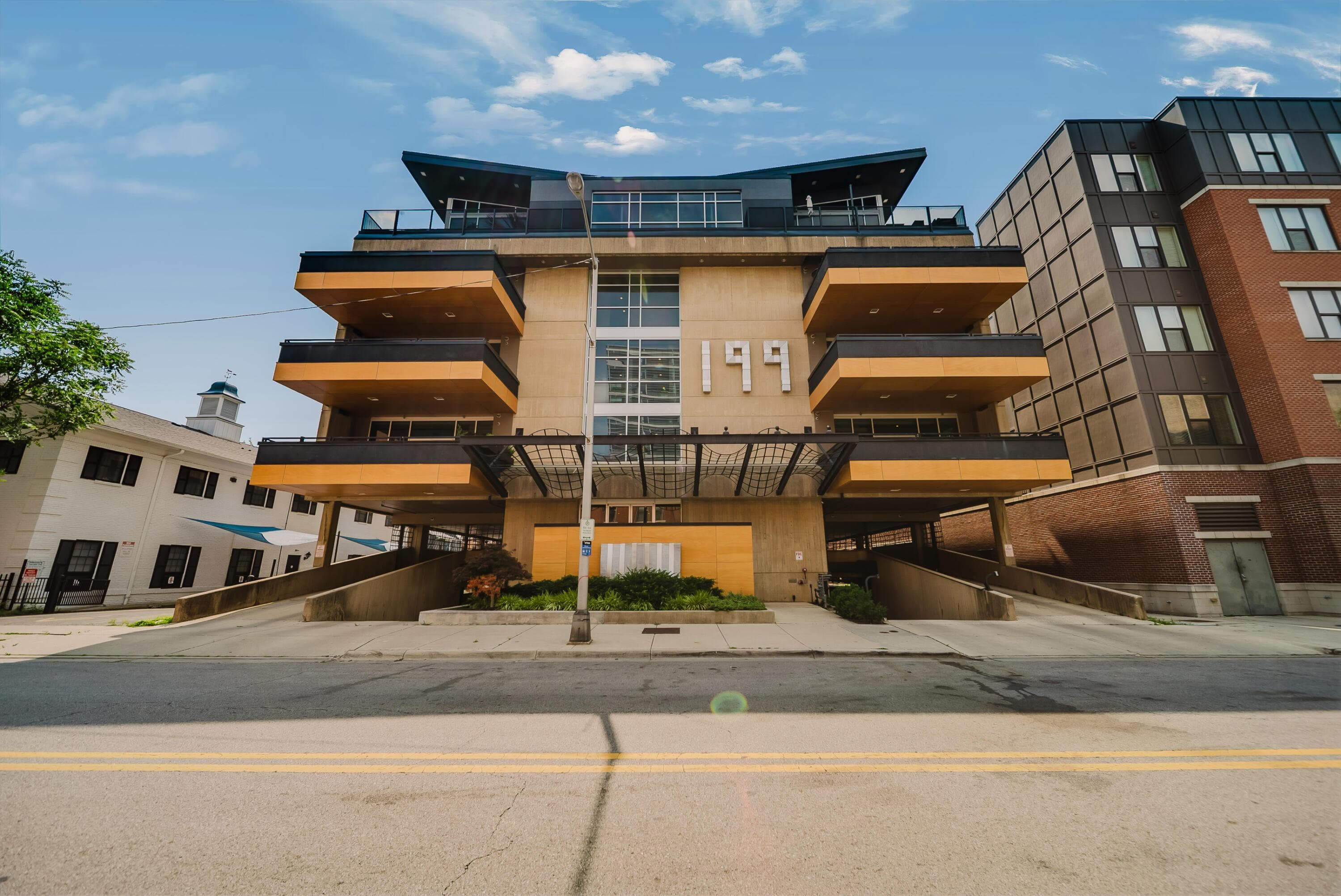 199 S 5th Street #405, Columbus, OH 43215
