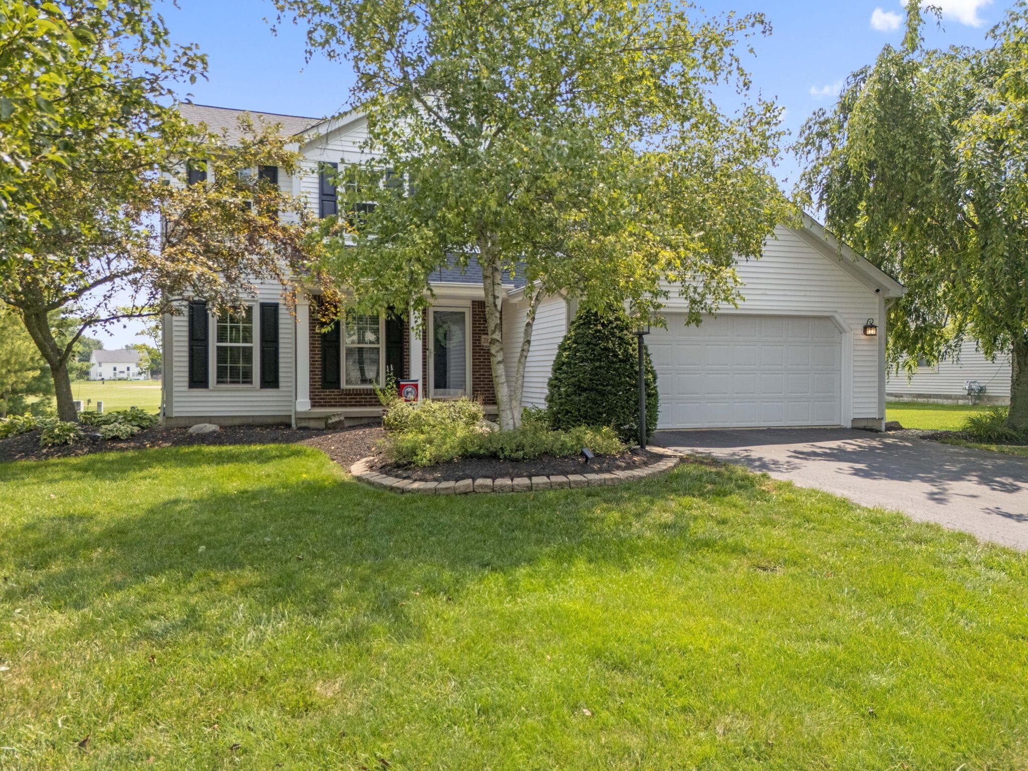 2155 Parklawn Drive, Lewis Center, OH