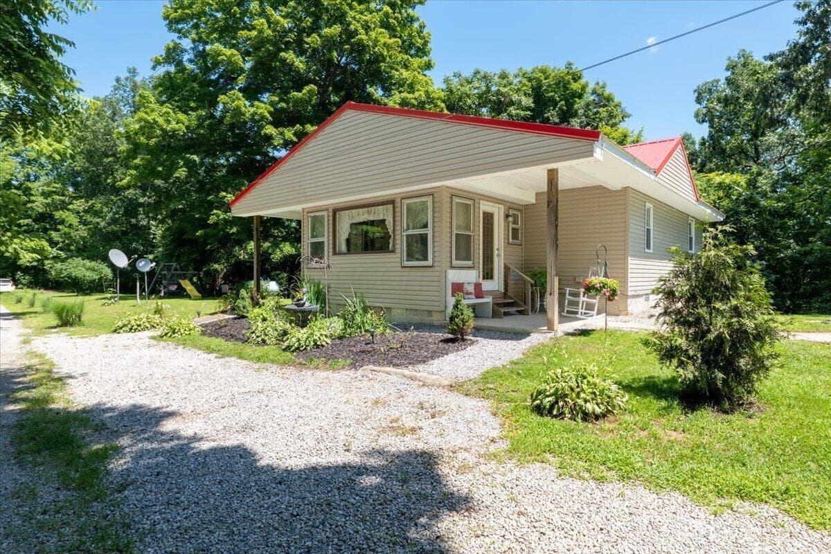 310 Golley Road, Otway, OH 45657