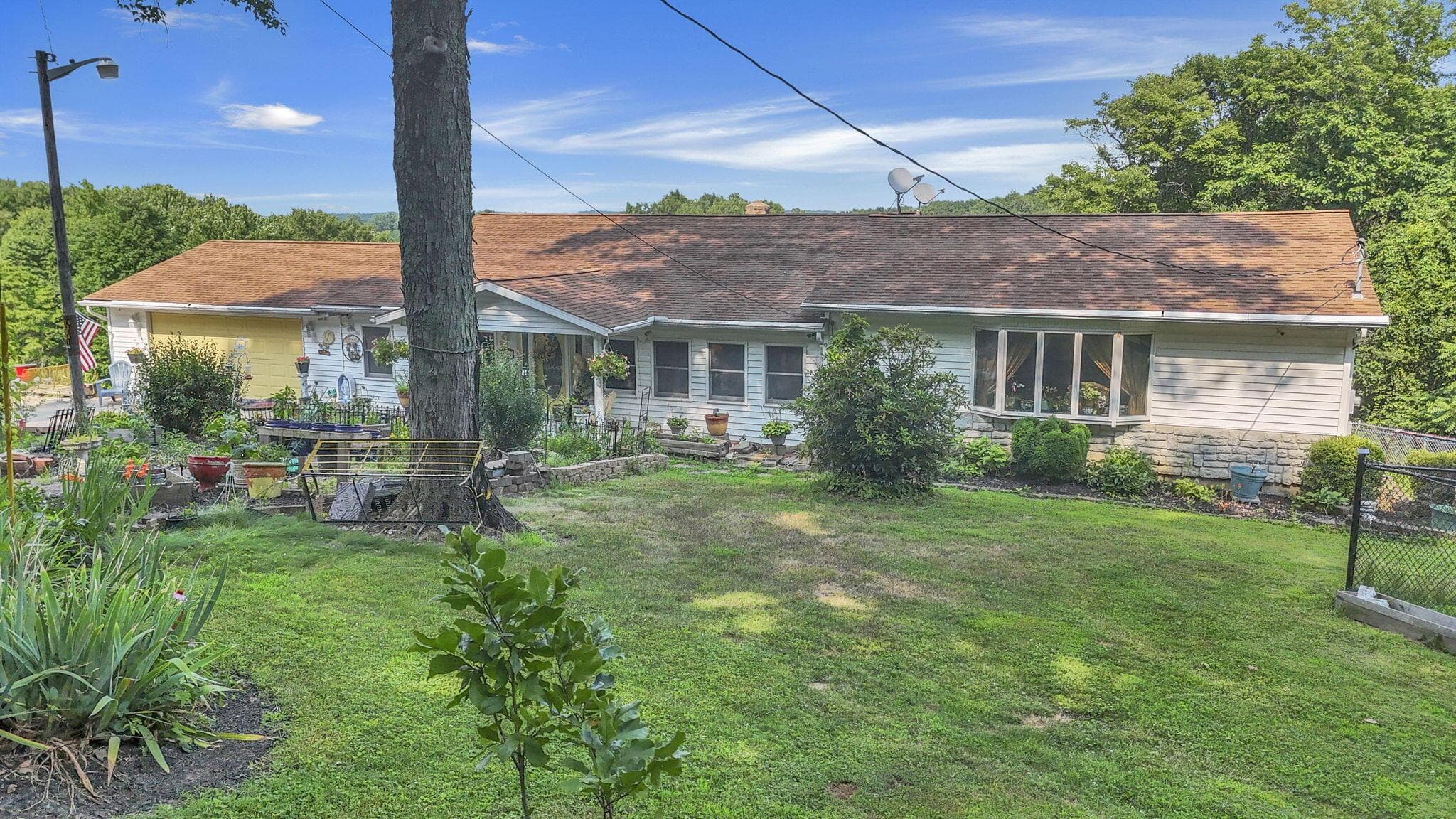 8879 National Road SE, Thornville, OH 43076