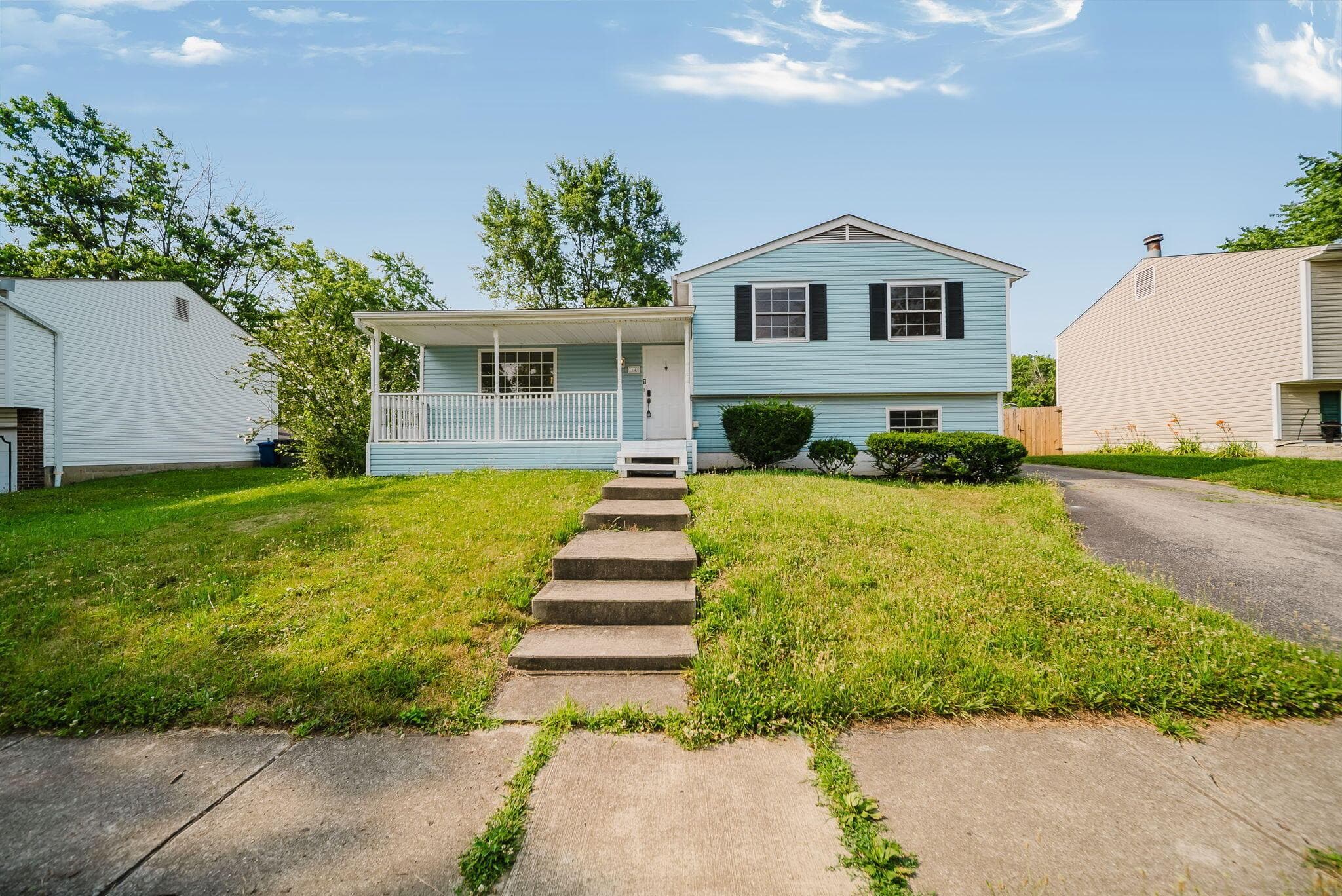 2645 Blue Rock Boulevard, Grove City, OH