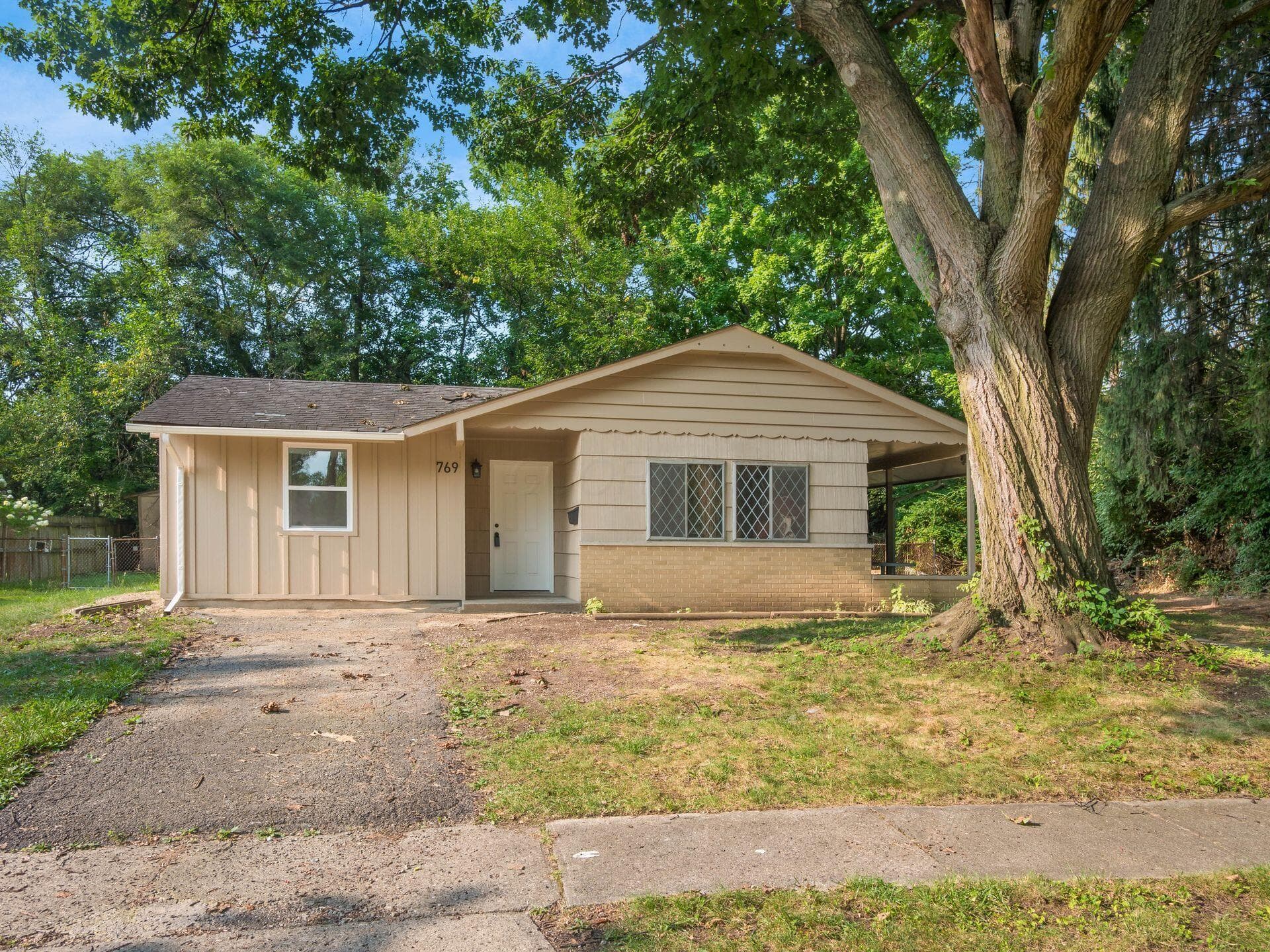 769 Harley Drive, Columbus, OH 43202