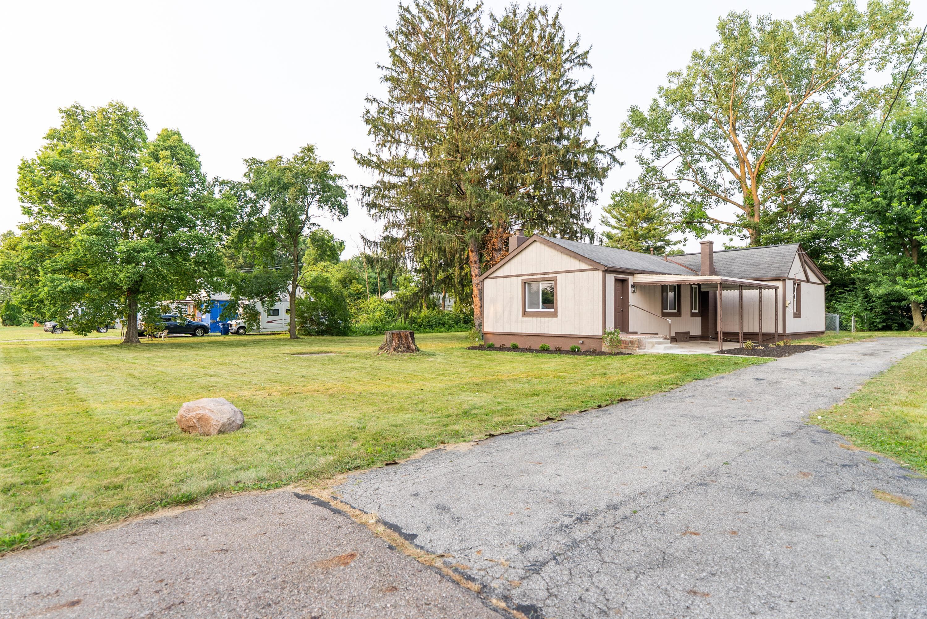 2766 Fairwood Avenue, Columbus, OH 43207