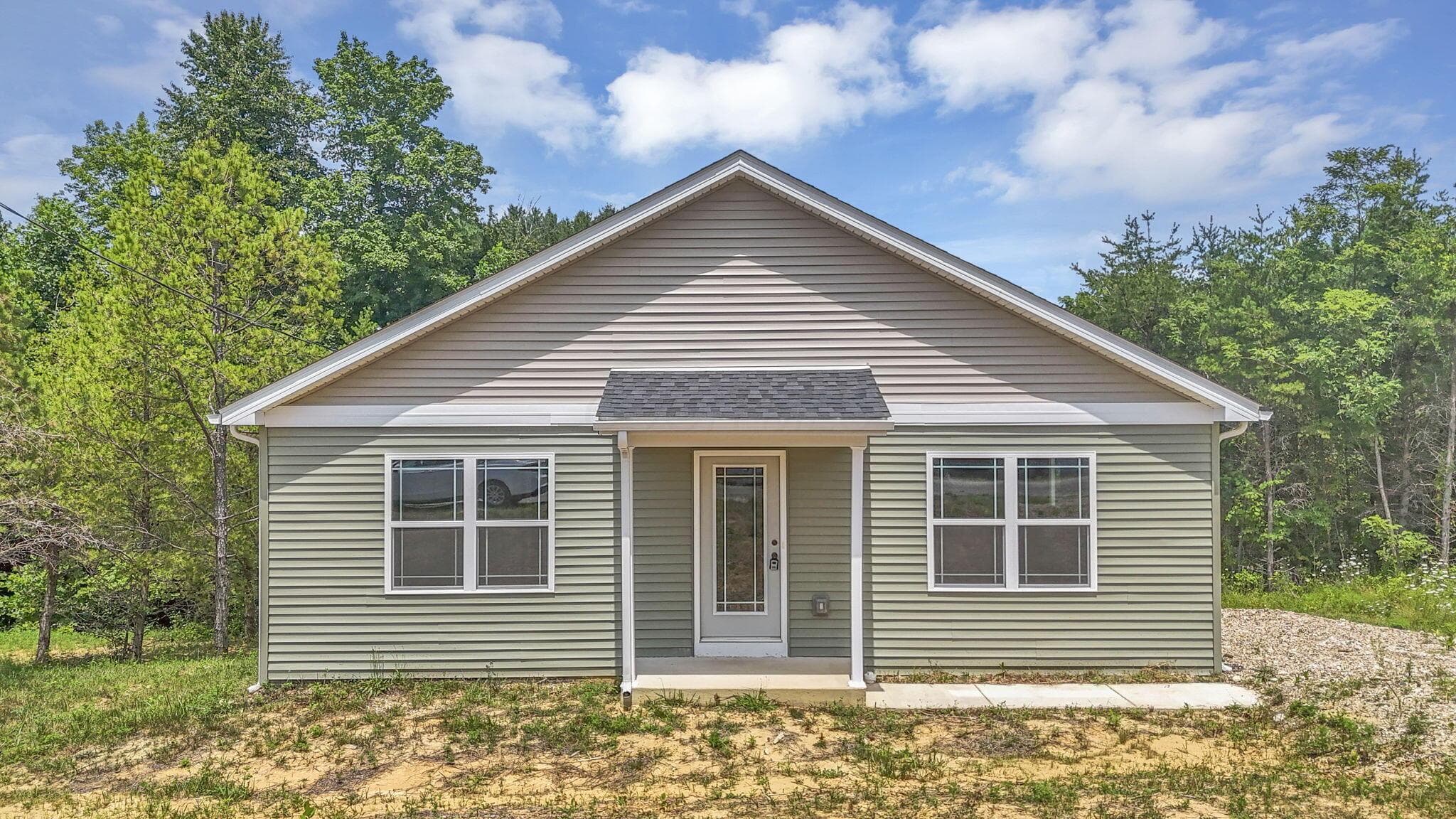 353 Elm Street, New Straitsville, OH 43766