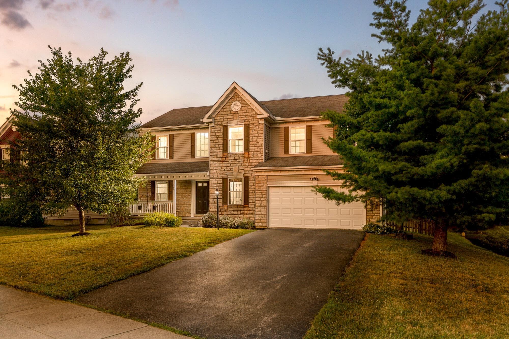 168 Spring Flower Way, Pataskala, OH 43062