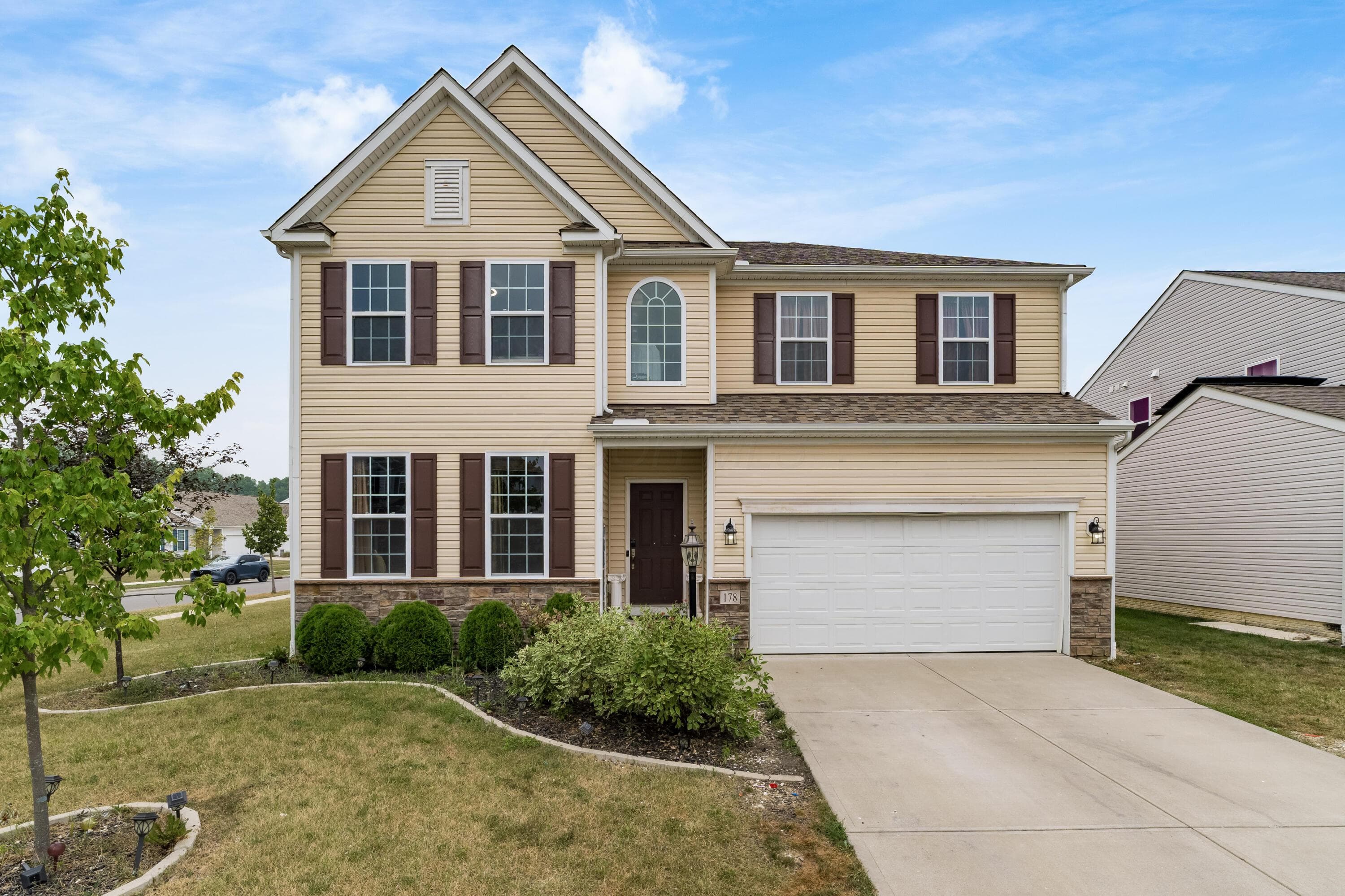 178 Old Bay Drive, Pataskala, OH 43062
