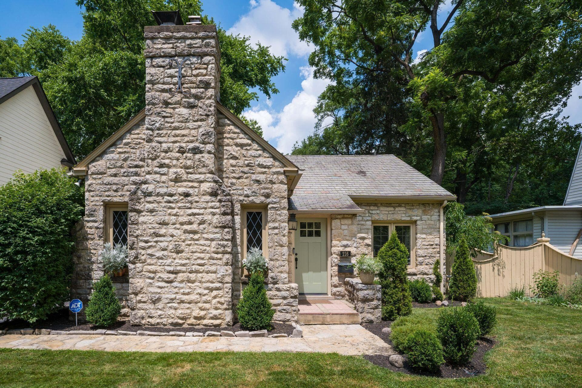 216 Erie Road, Columbus, OH