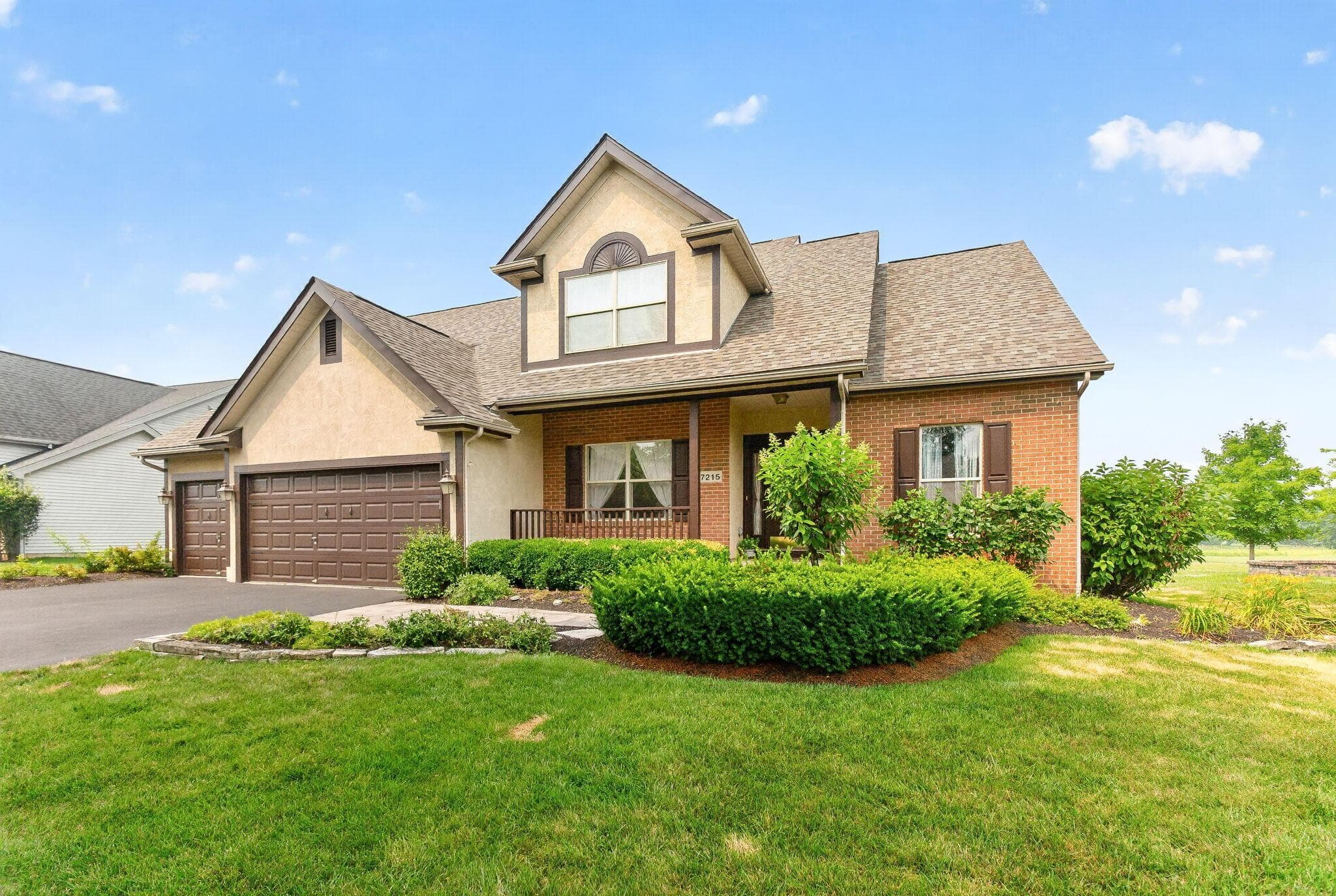 7215 Bromfield Drive, Canal Winchester, OH 43110