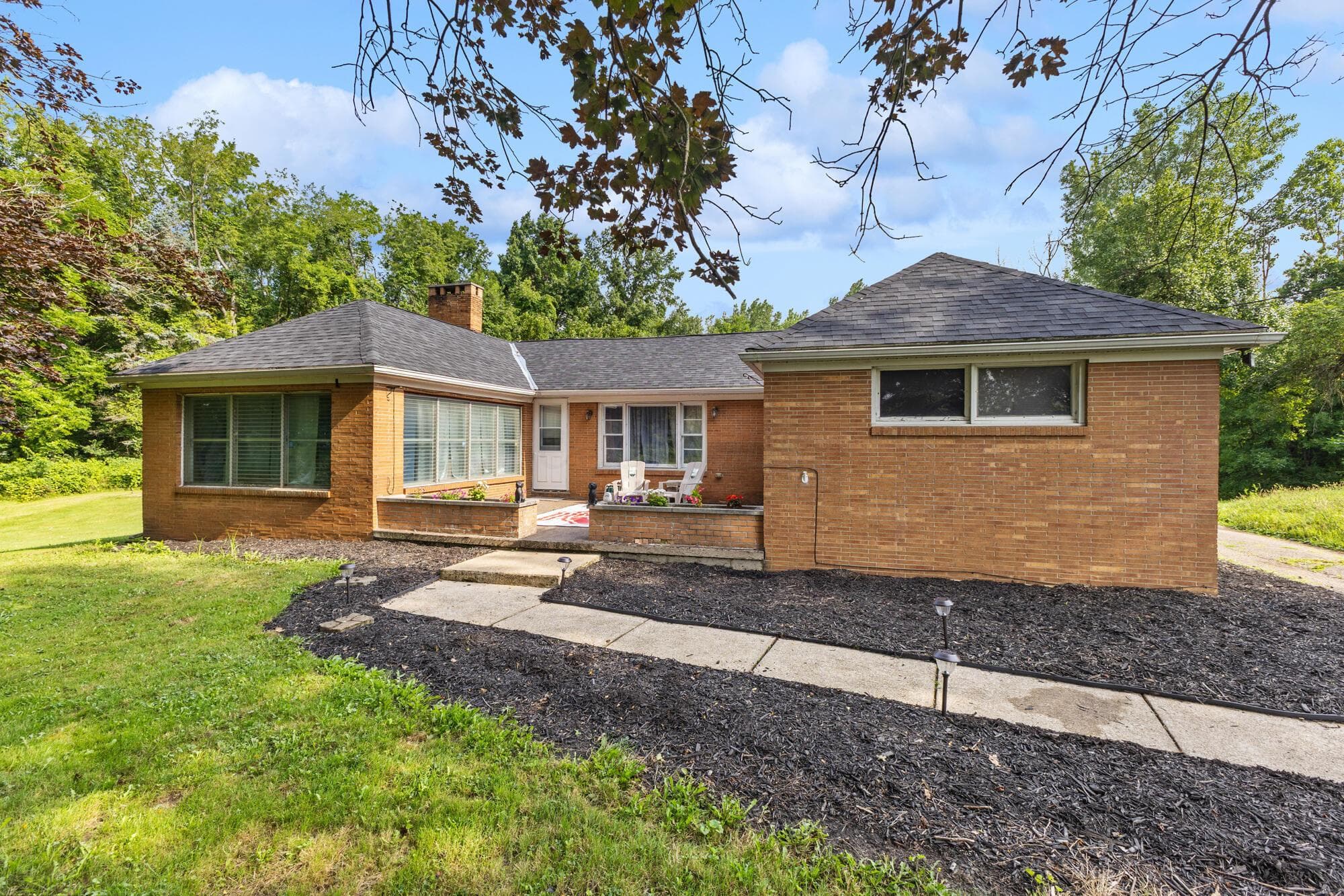 553 Oak Street, Mansfield, OH 44907