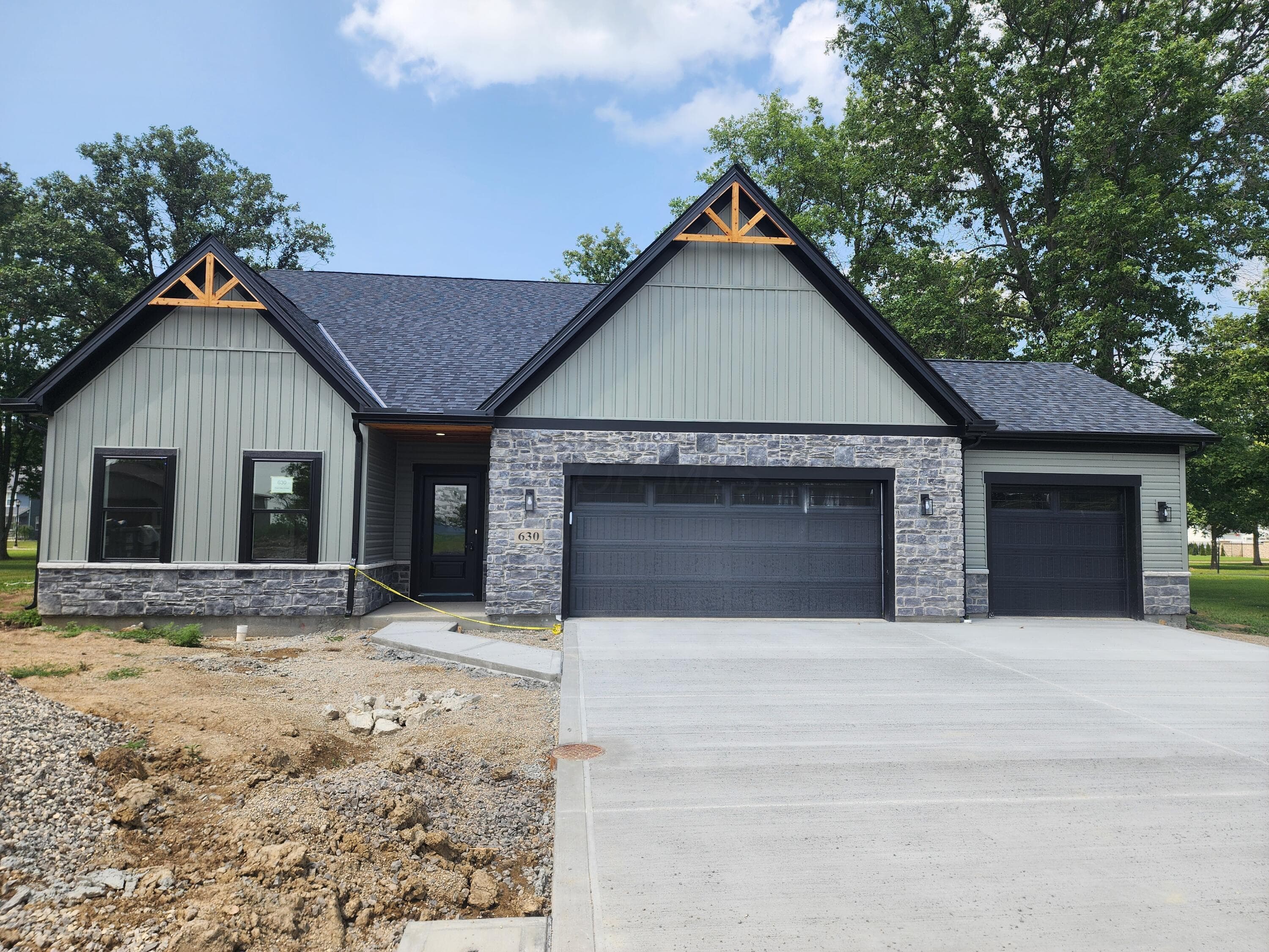 630 W Lake Avenue, Lakeview, OH 43331