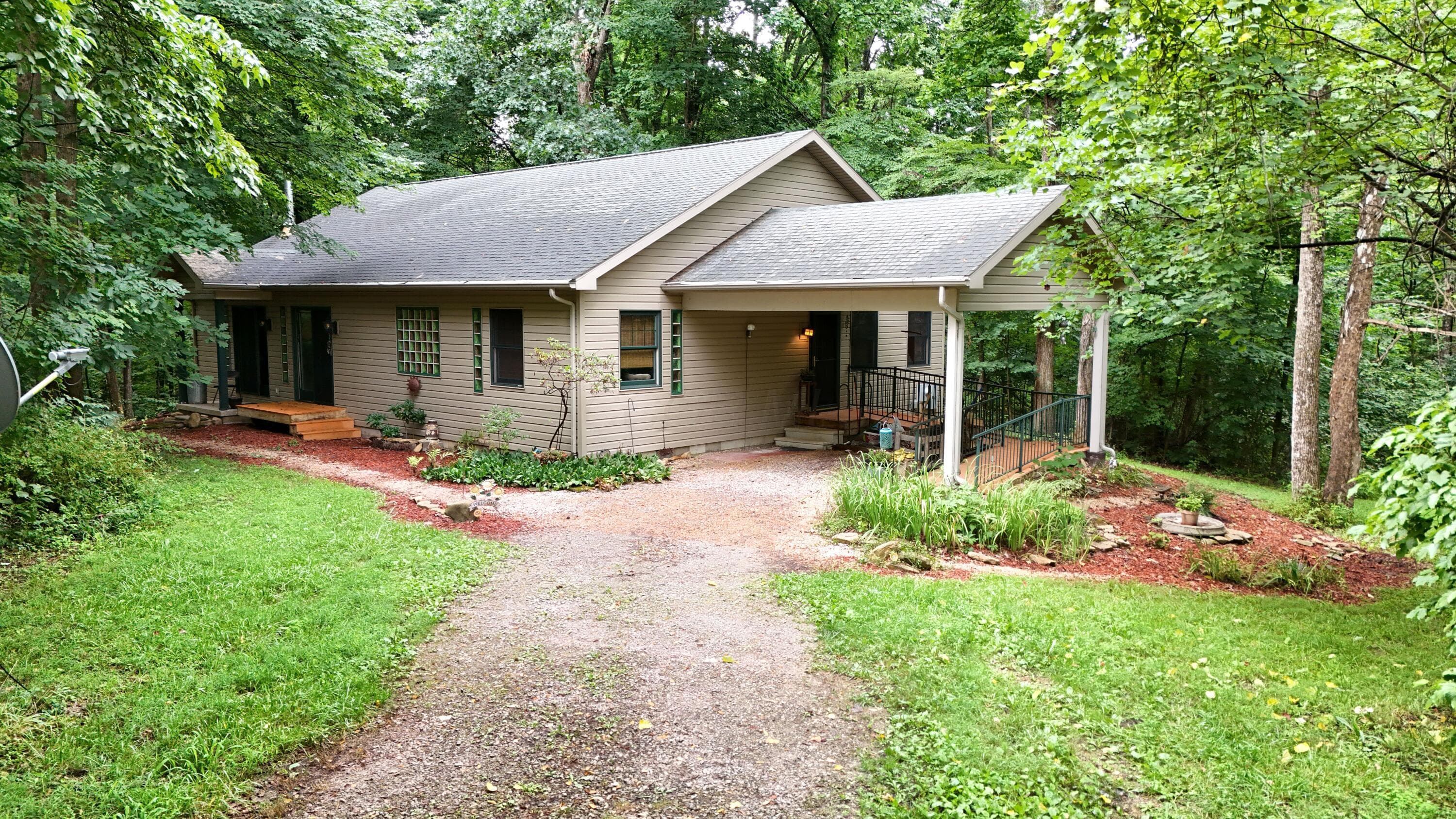 1379 Sandusky Road, Albany, OH 45710