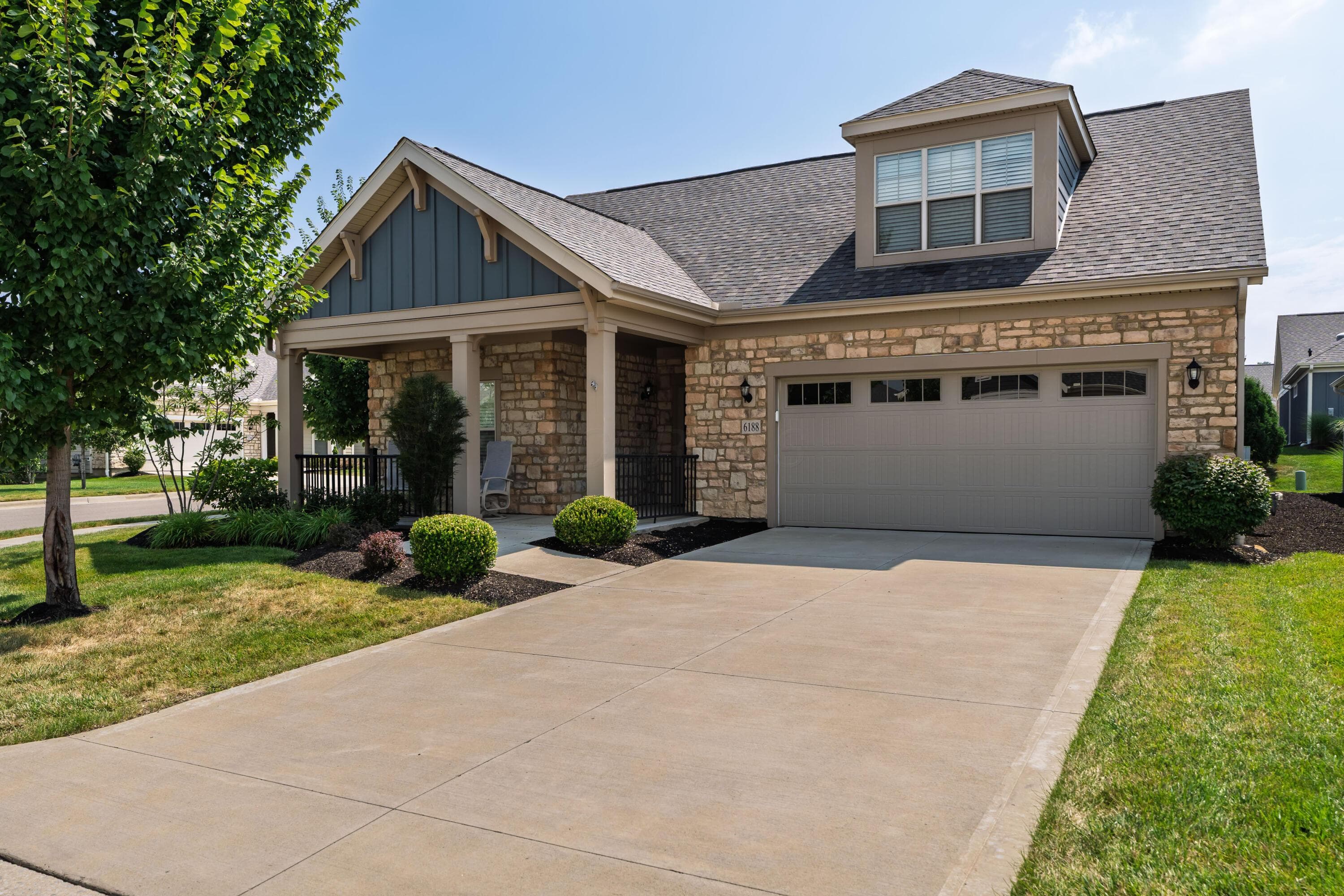 6188 Deer Cliff Road, Dublin, OH 43017